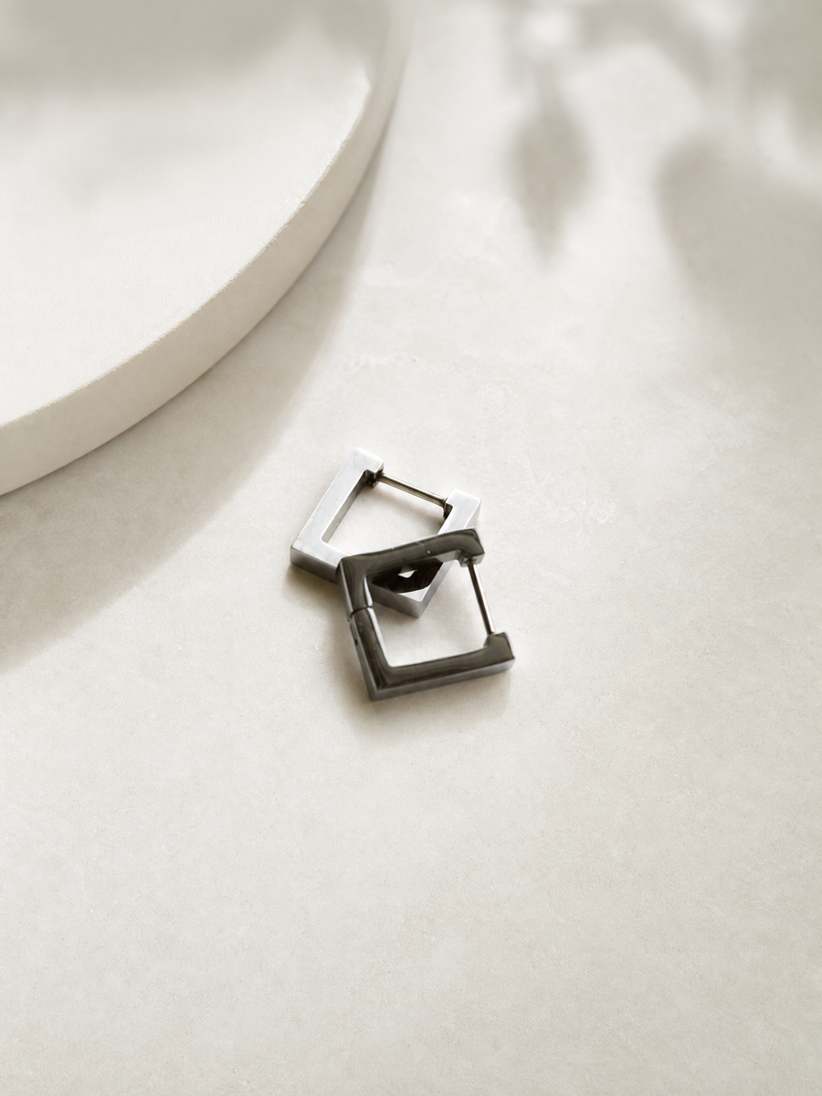 SIA SQUARE HOOPS IN WHITE GOLD (18K GOLD PLATED & WATERPROOF) by RAËLIV