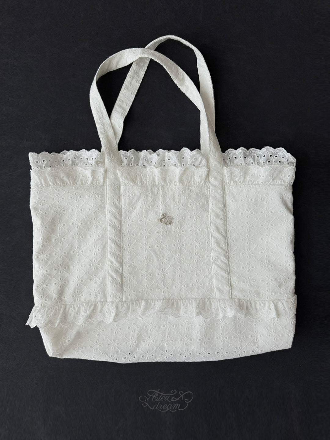 Vintage Swan Lace Embroidered Tote Bag - Ate a Dream by Land Decora