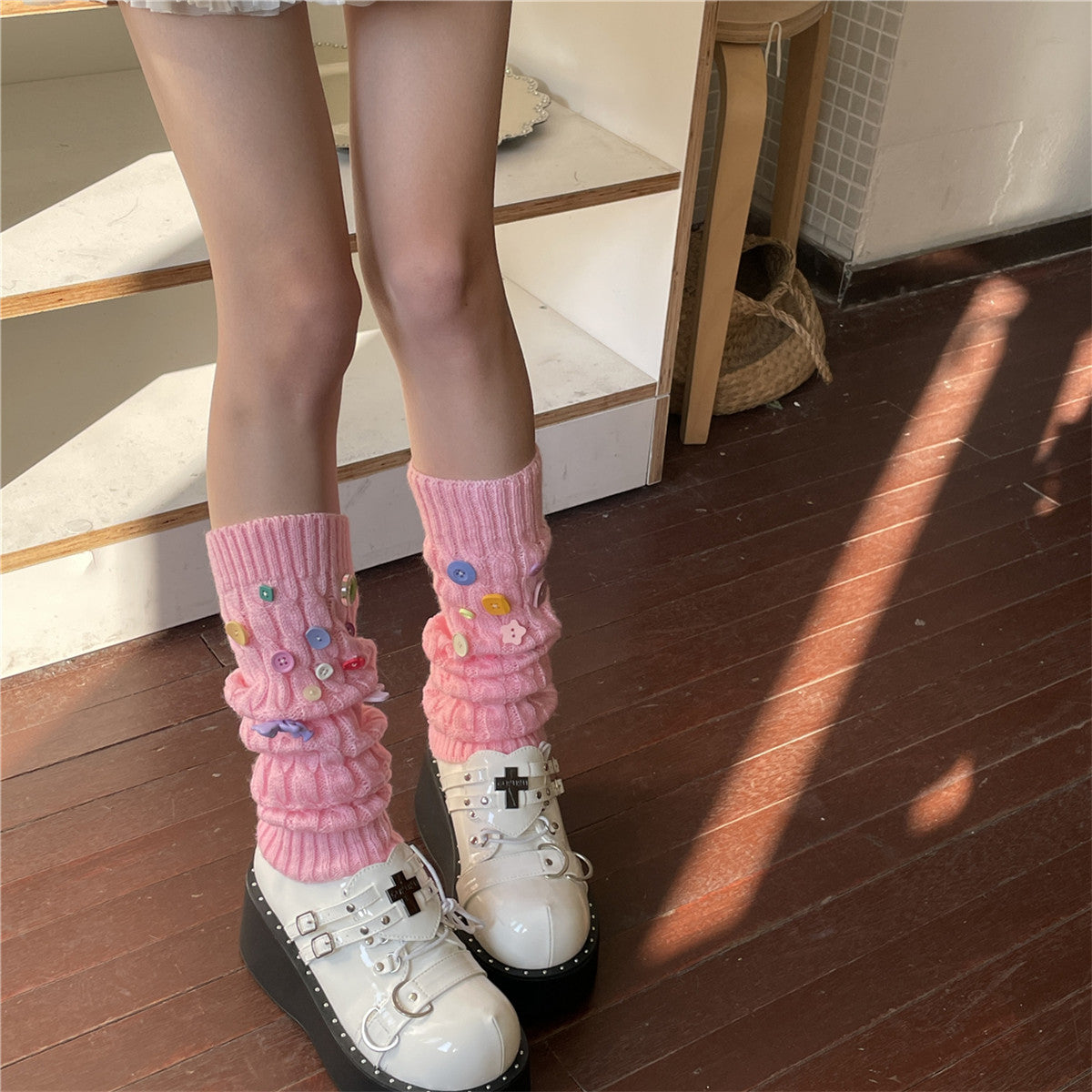 LET ME SEE – Multicolor Cable Knit Buttoned Leg Warmers by Land Decora