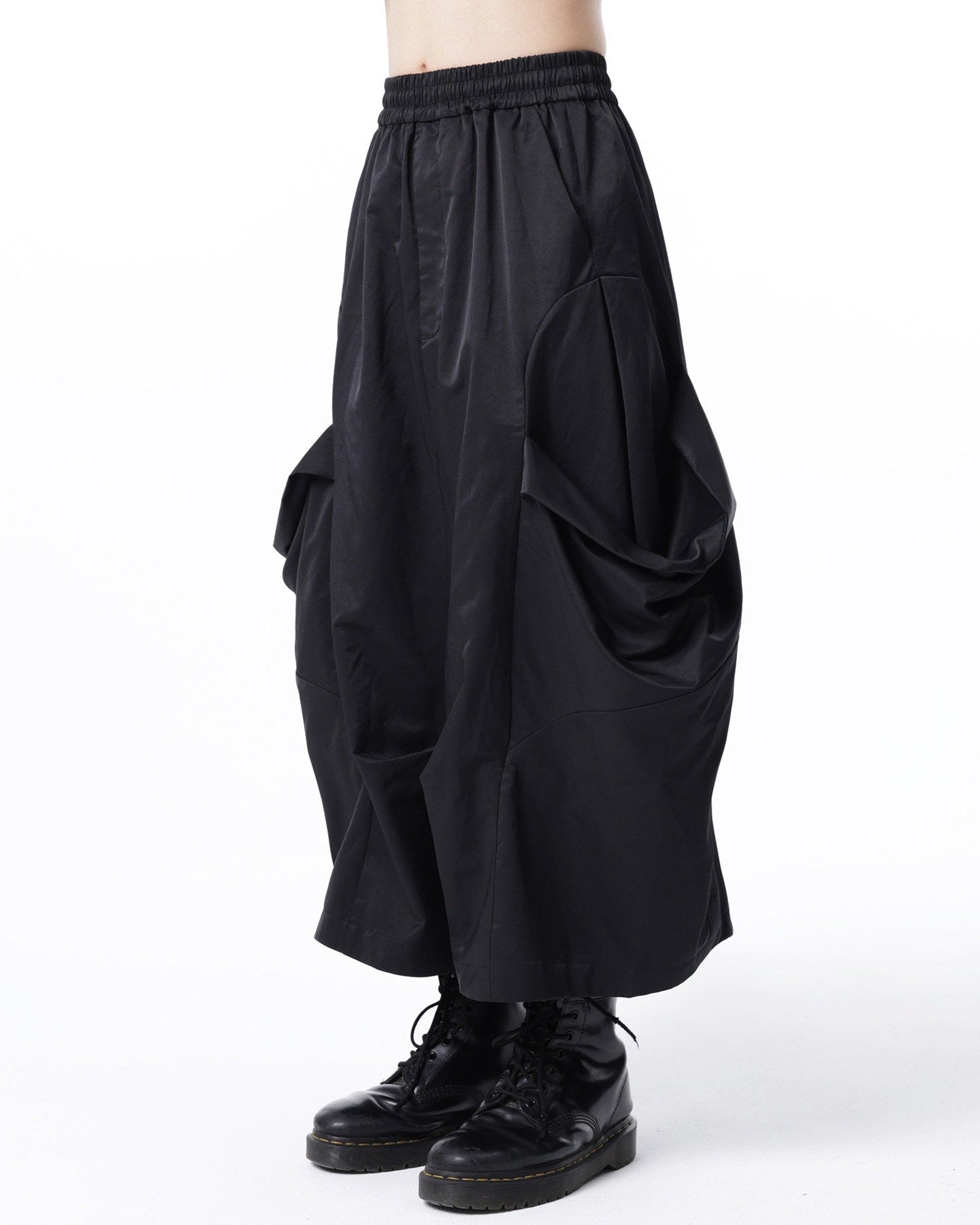 Balloon Cargo Wide Culottes by OFFCULTURE