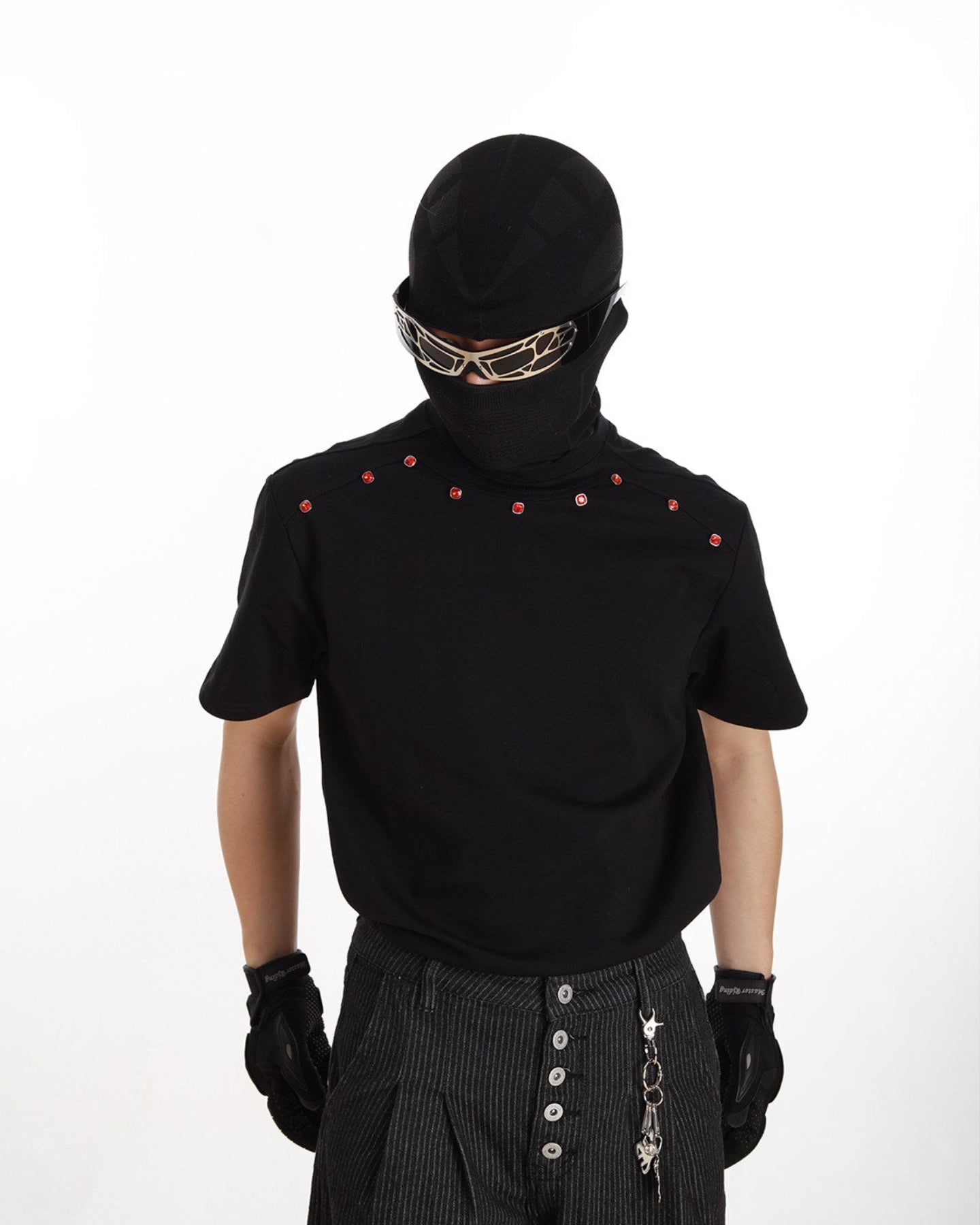 Collar Red Studded Crew Neck Tee by OFFCULTURE