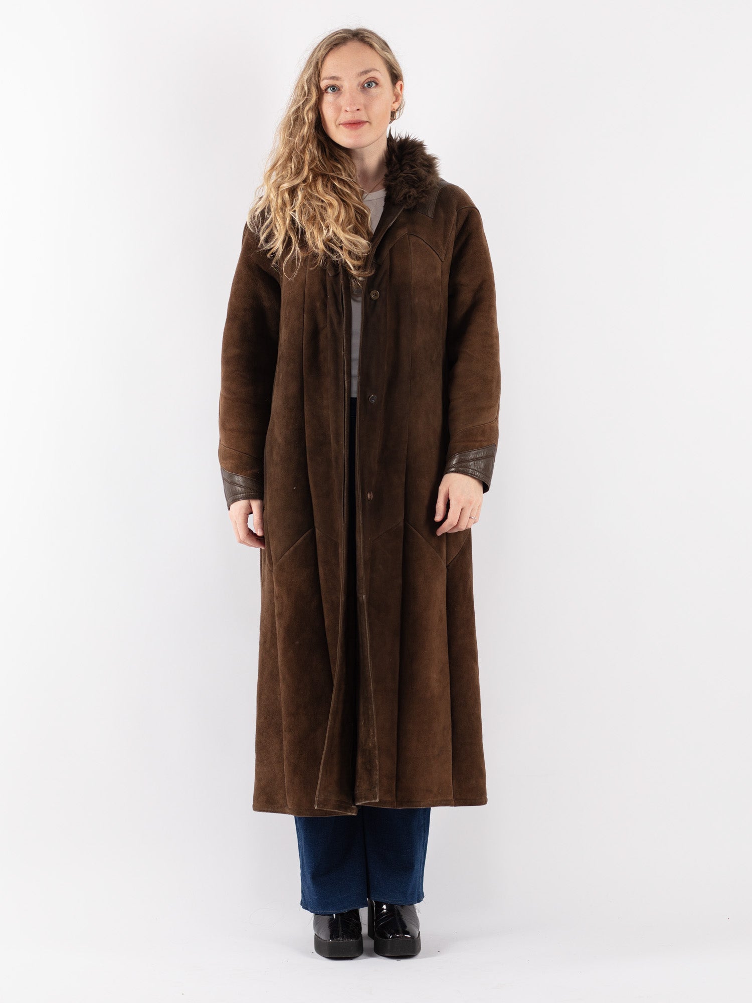 Vintage 80's Women Sheepskin Maxi Coat in Brown by Northern Grip