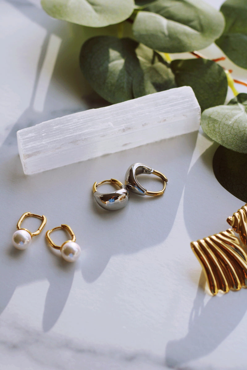 GRACE DROP HOOPS (WATERPROOF & 18K GOLD & WHITE GOLD PLATED) by RAËLIV