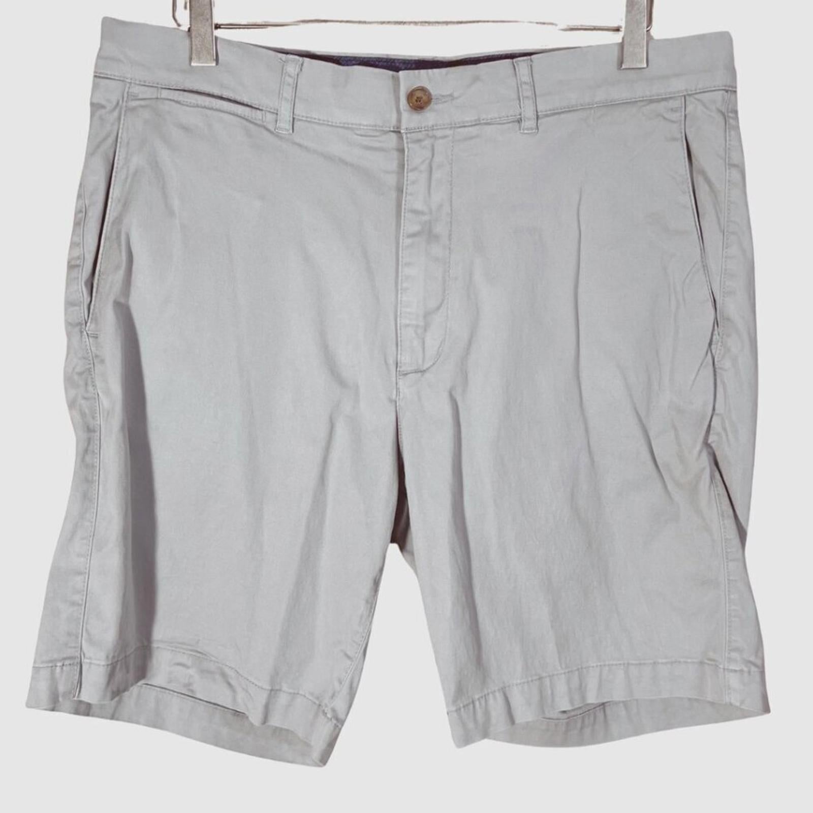 Cremieux Men's Tan Khaki Shorts Size 34 by Hot Girl Secondhand