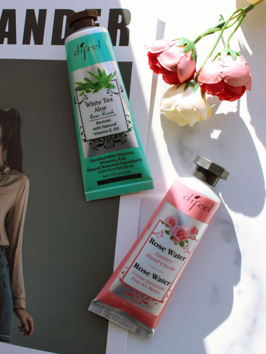 WHITE TEA ALOE & ROSE WATER LUXURY HAND CREAM by RAËLIV