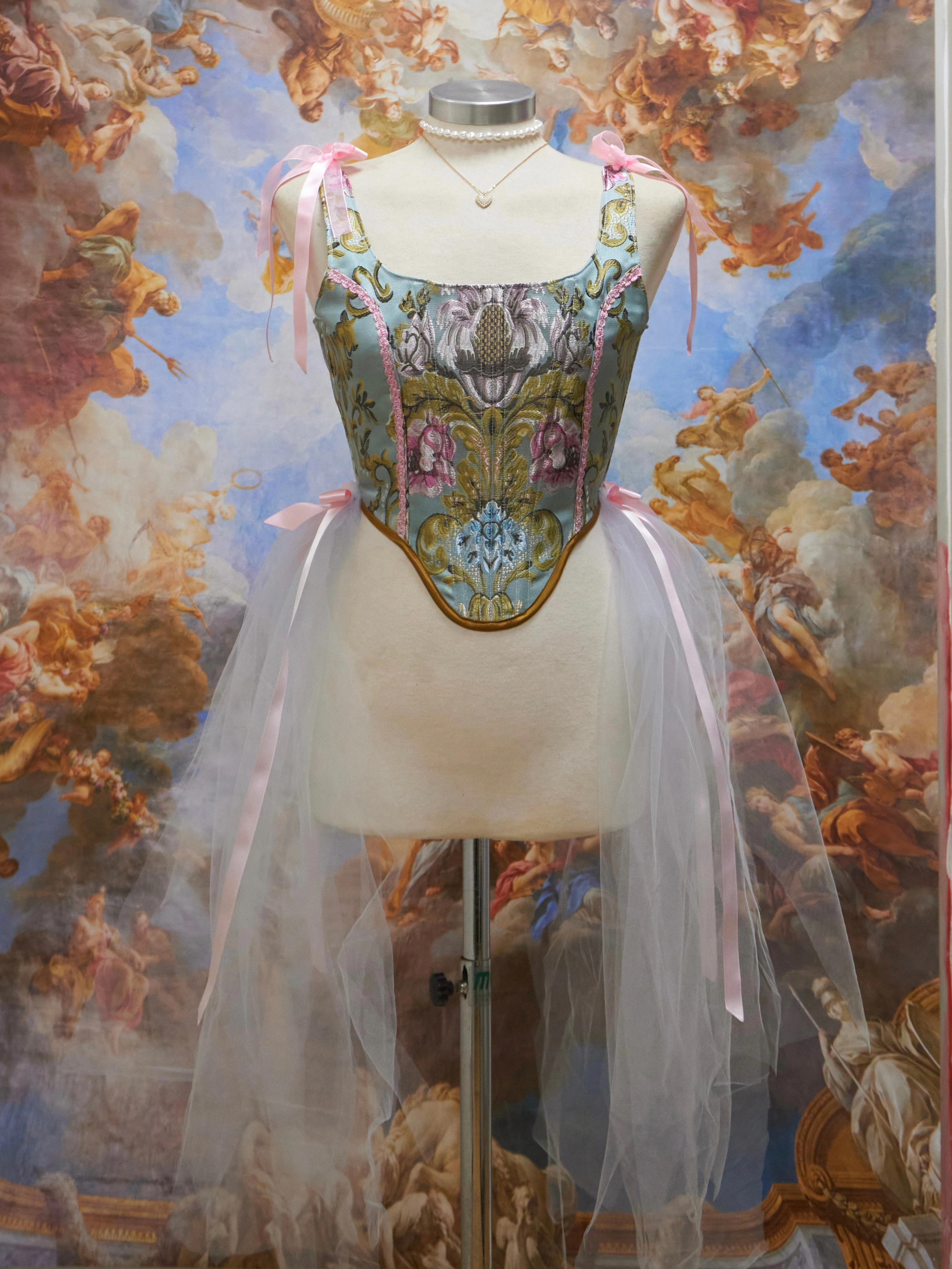 Fairytale corset by Emjota Studio