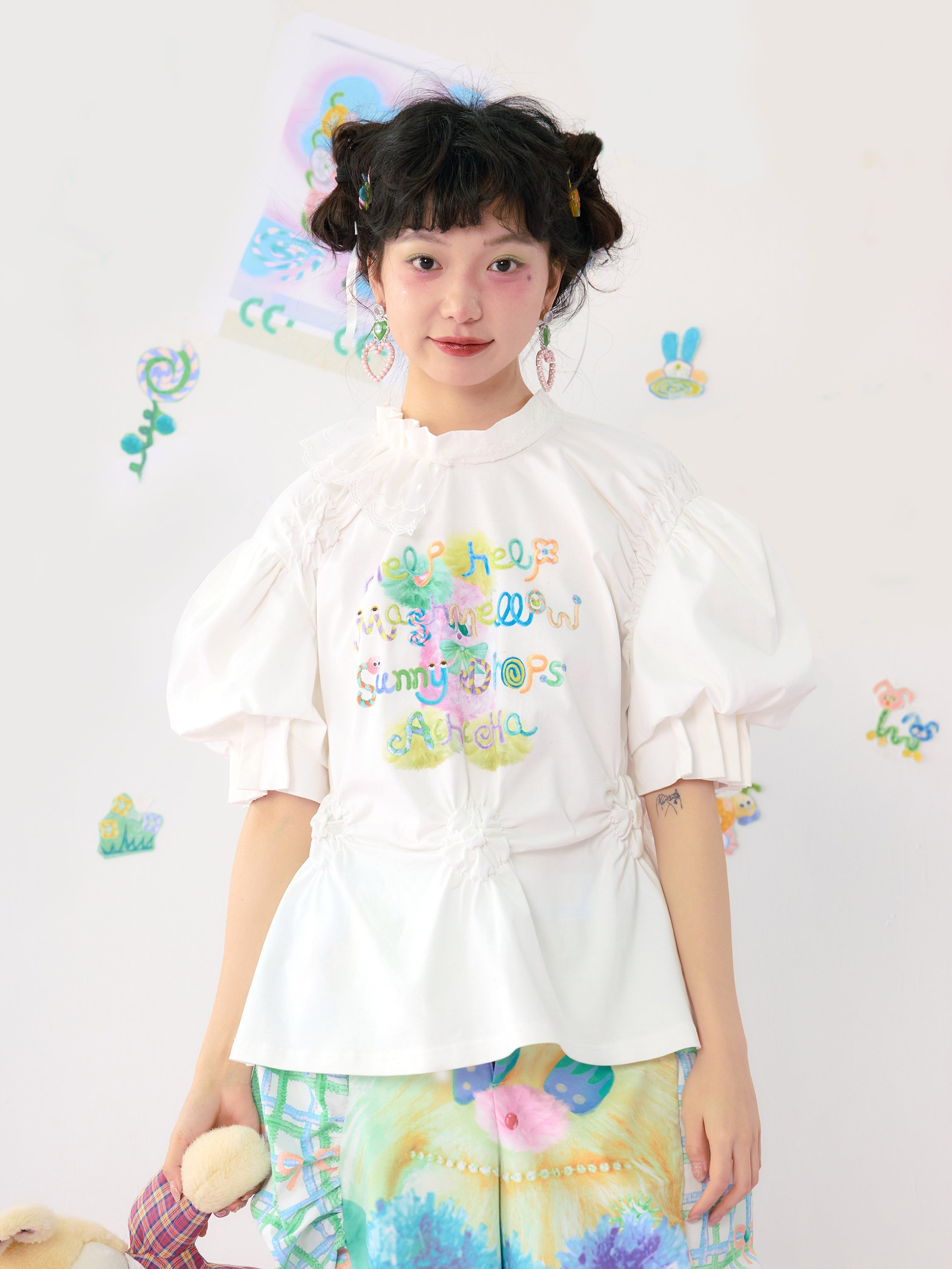 Harajuku T-shirt Colorful Graffiti Puff Sleeve T-shirt - HELPHELP by Land Decora