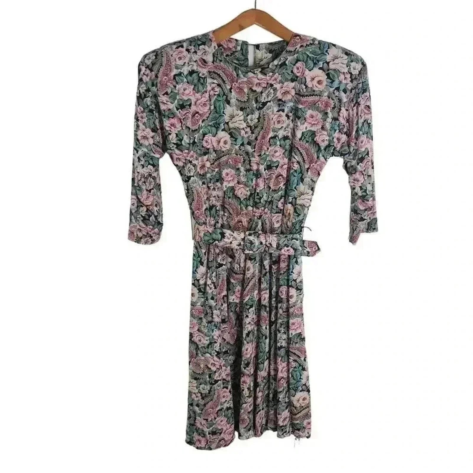 Vintage 80s E. D. Michaels Floral Dress With Belt Women's Size 3 4 Pet by Hot Girl Secondhand