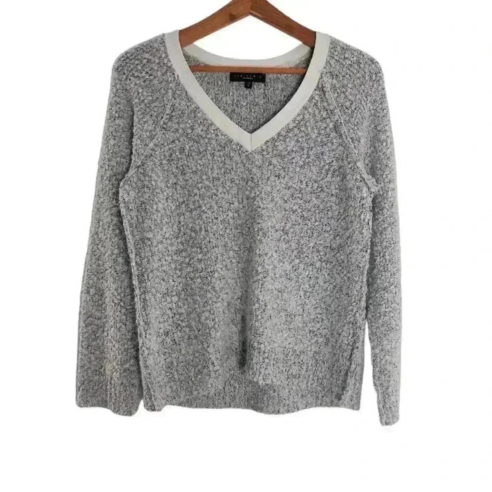 Sanctuary Grey V Neck Knit Varsity Sweater White Collar Preppy Women's by Hot Girl Secondhand