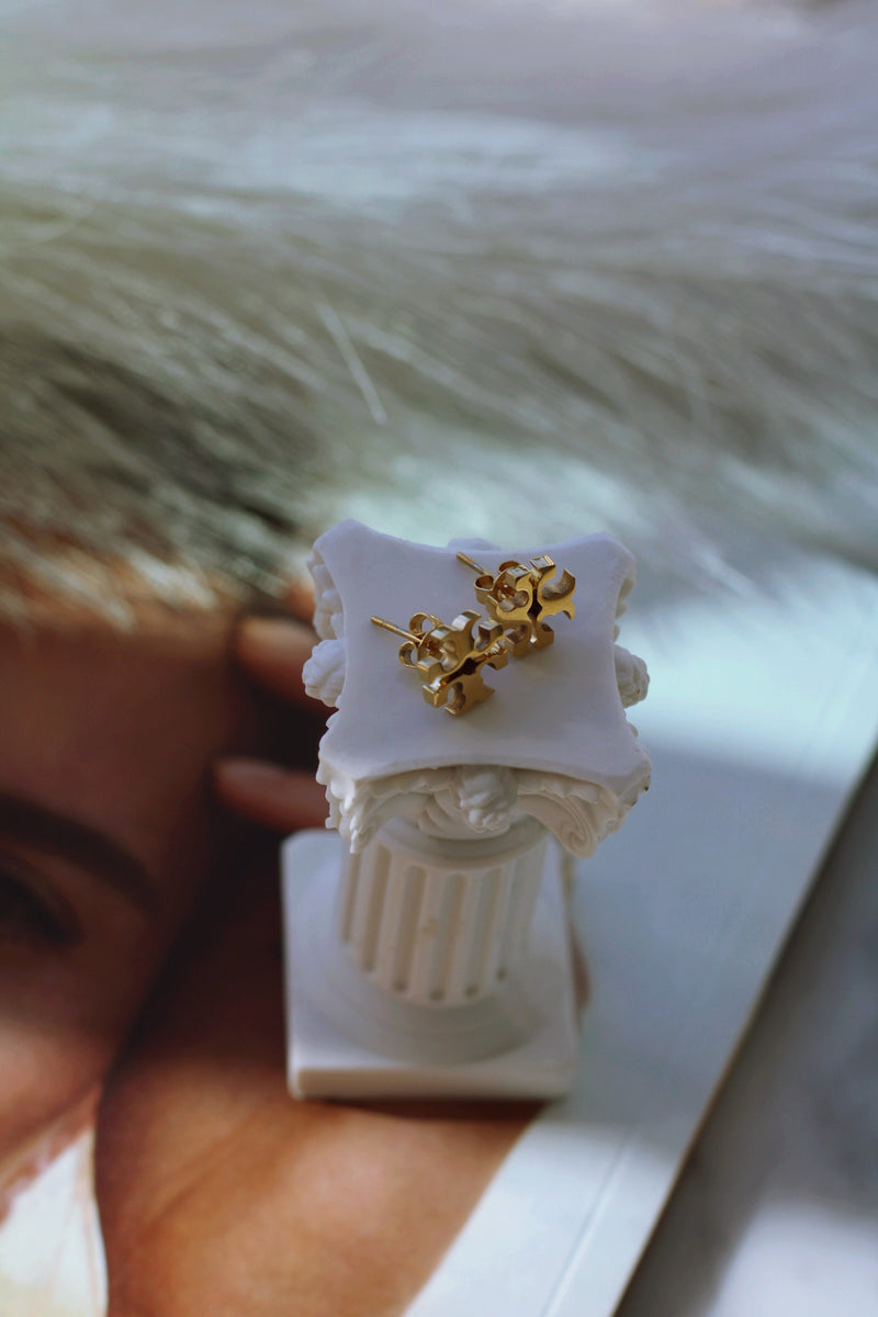 GOLD CREST STUD EARRINGS by RAËLIV