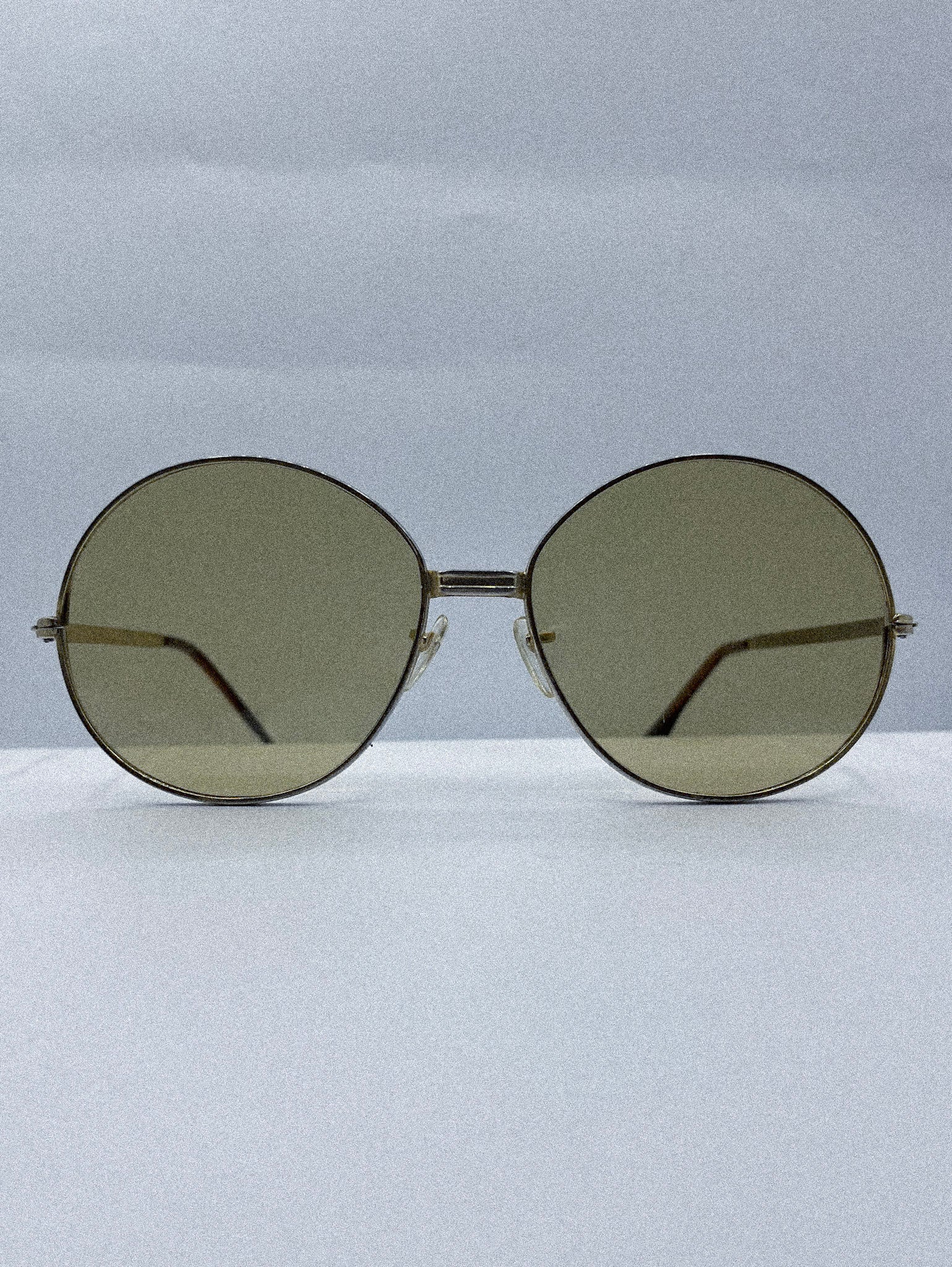 Paris Green | 1970s Unknown Sunglasses by AZYR Specs