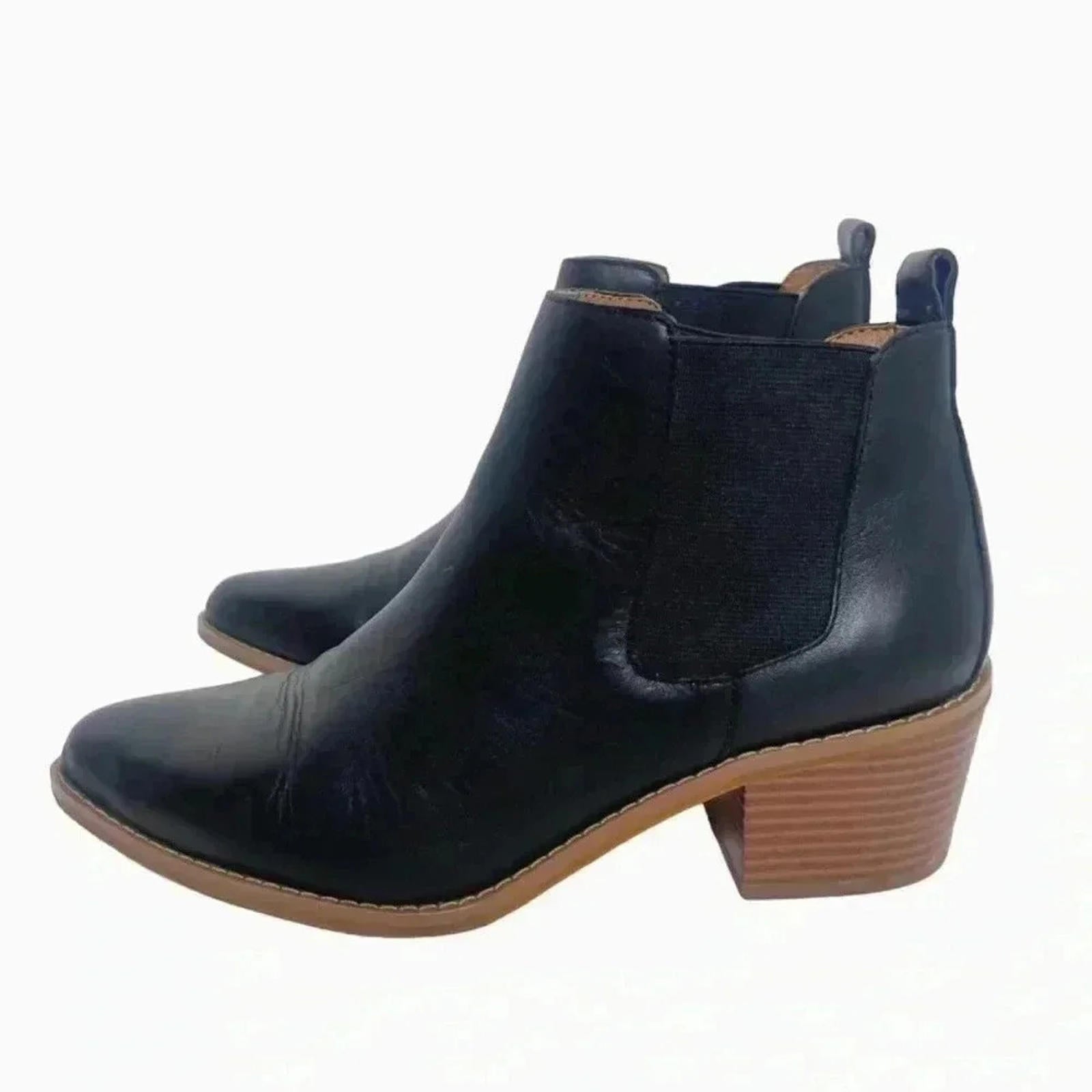 Susina Black Leather Pointed Toe Booties Ankle Boots Women's Size 7 by Hot Girl Secondhand