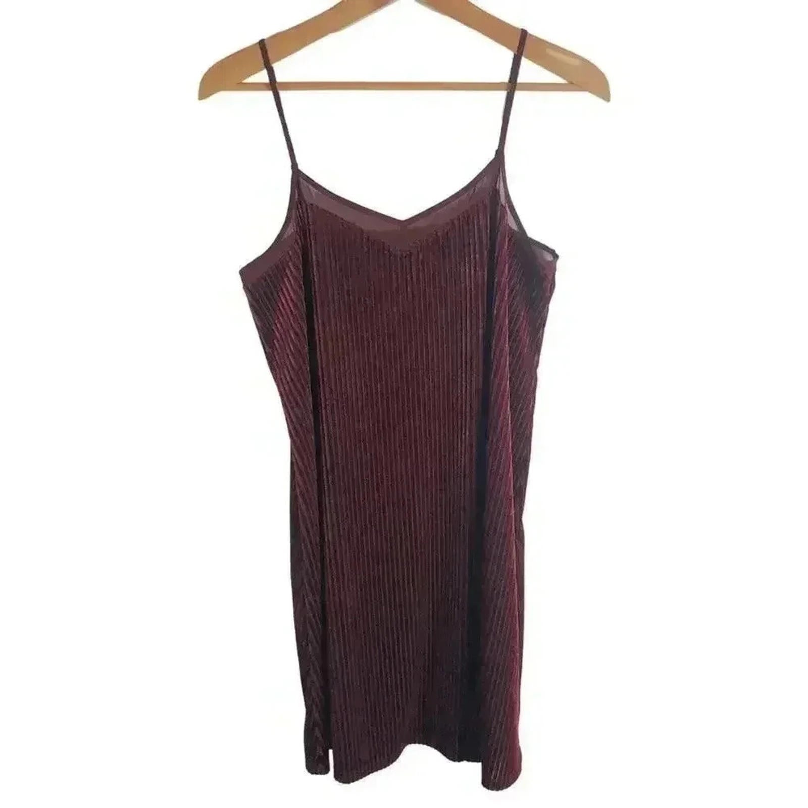 Mudd Burgundy Red Velvet Ribbed Shift Dress Women's Size M by Hot Girl Secondhand