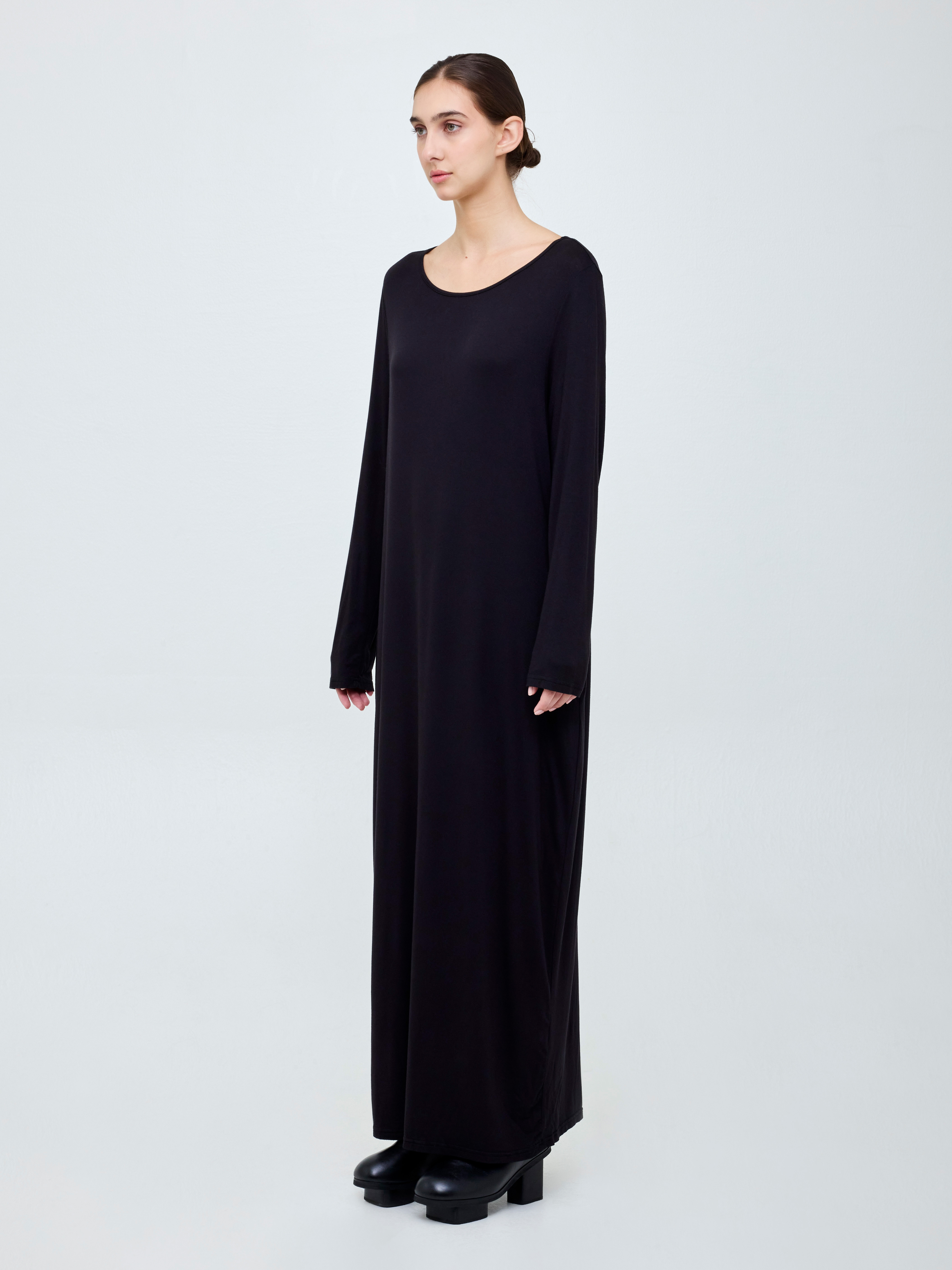 Long Sleeve Straight Dress by ASATO