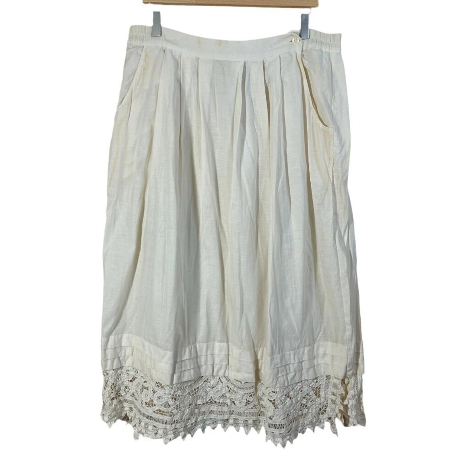 Vintage Carry Back Folk Skirt Peasant Lace Embroidered Maxi Skirt Crea by Hot Girl Secondhand