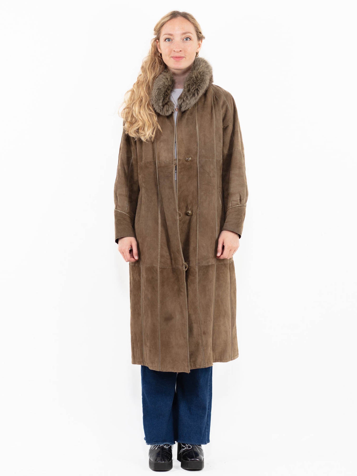 Vintage 80's Women Sheepskin Coat in Beige by Northern Grip
