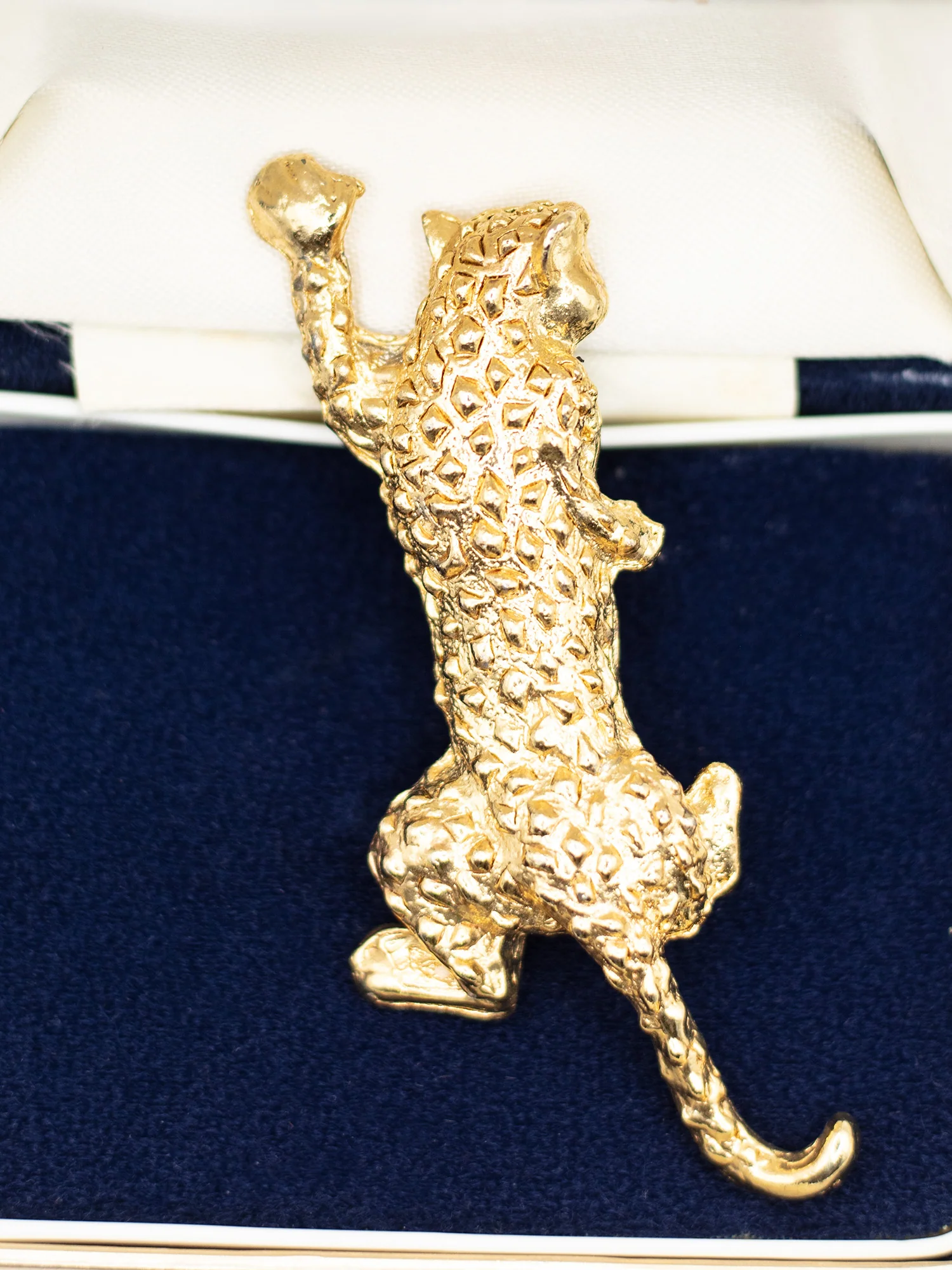 Vintage 80's Gold Tone Leopard Brooch by Northern Grip