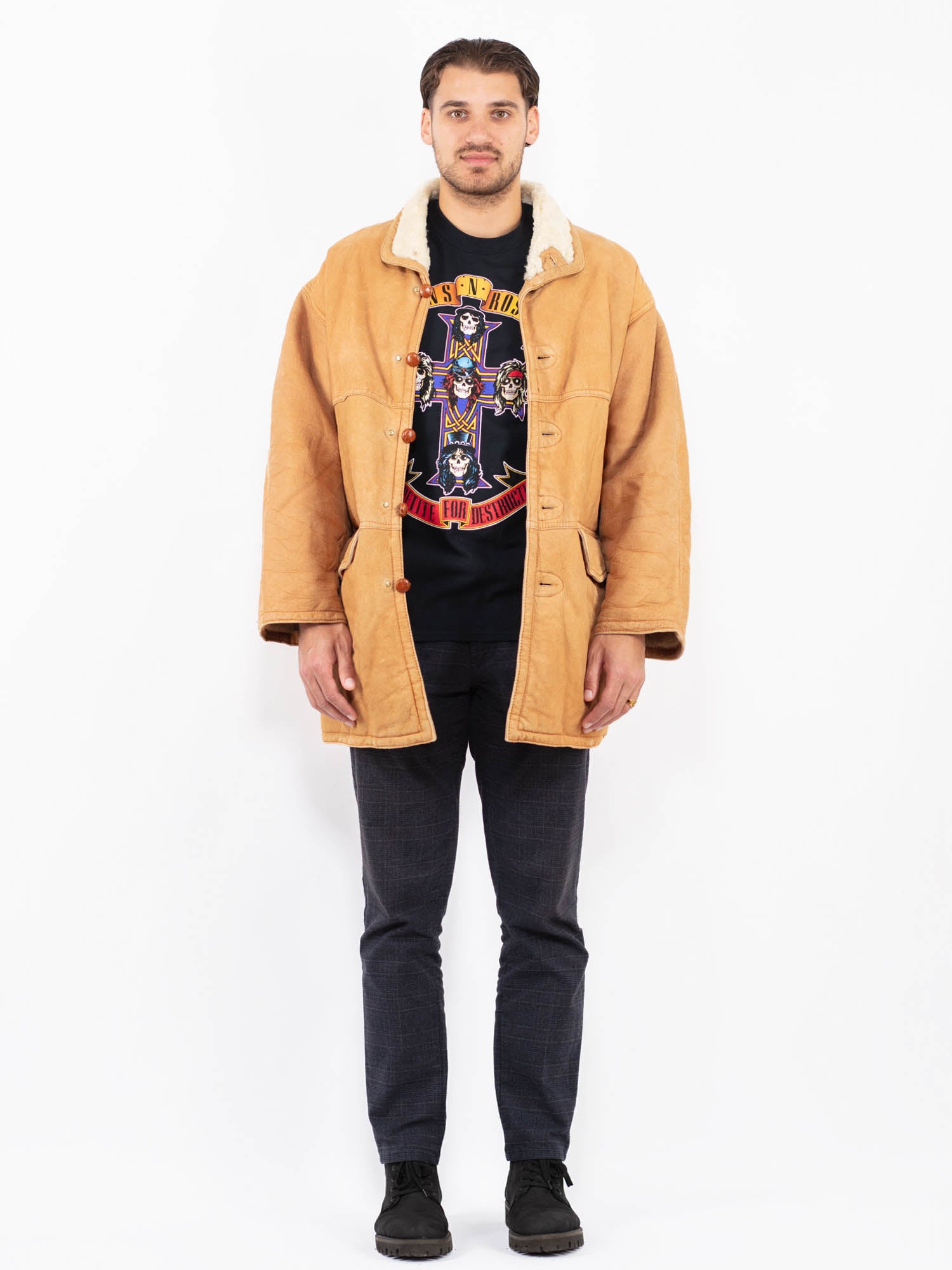 Vintage 80's Men Sheepskin Coat in Beige by Northern Grip