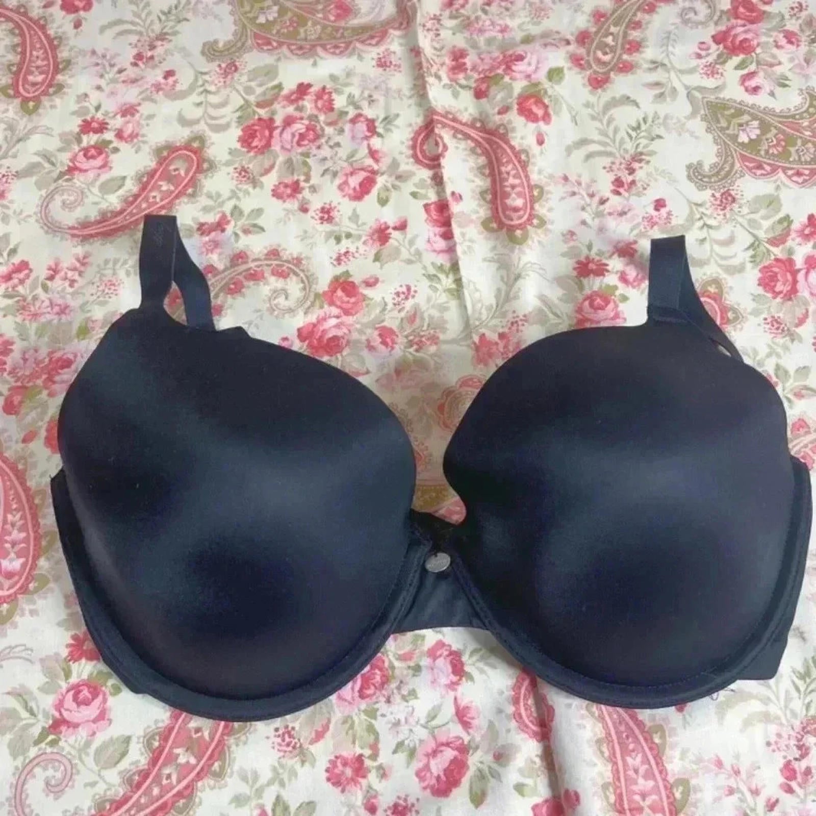 DKNY Black T Shirt Bra 36DD by Hot Girl Secondhand