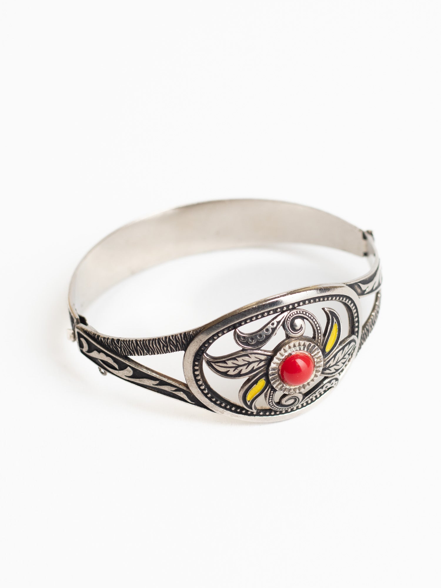 Vintage Boho Silver-Tone Bangle Bracelet with Floral Etching and Red Stone by Northern Grip