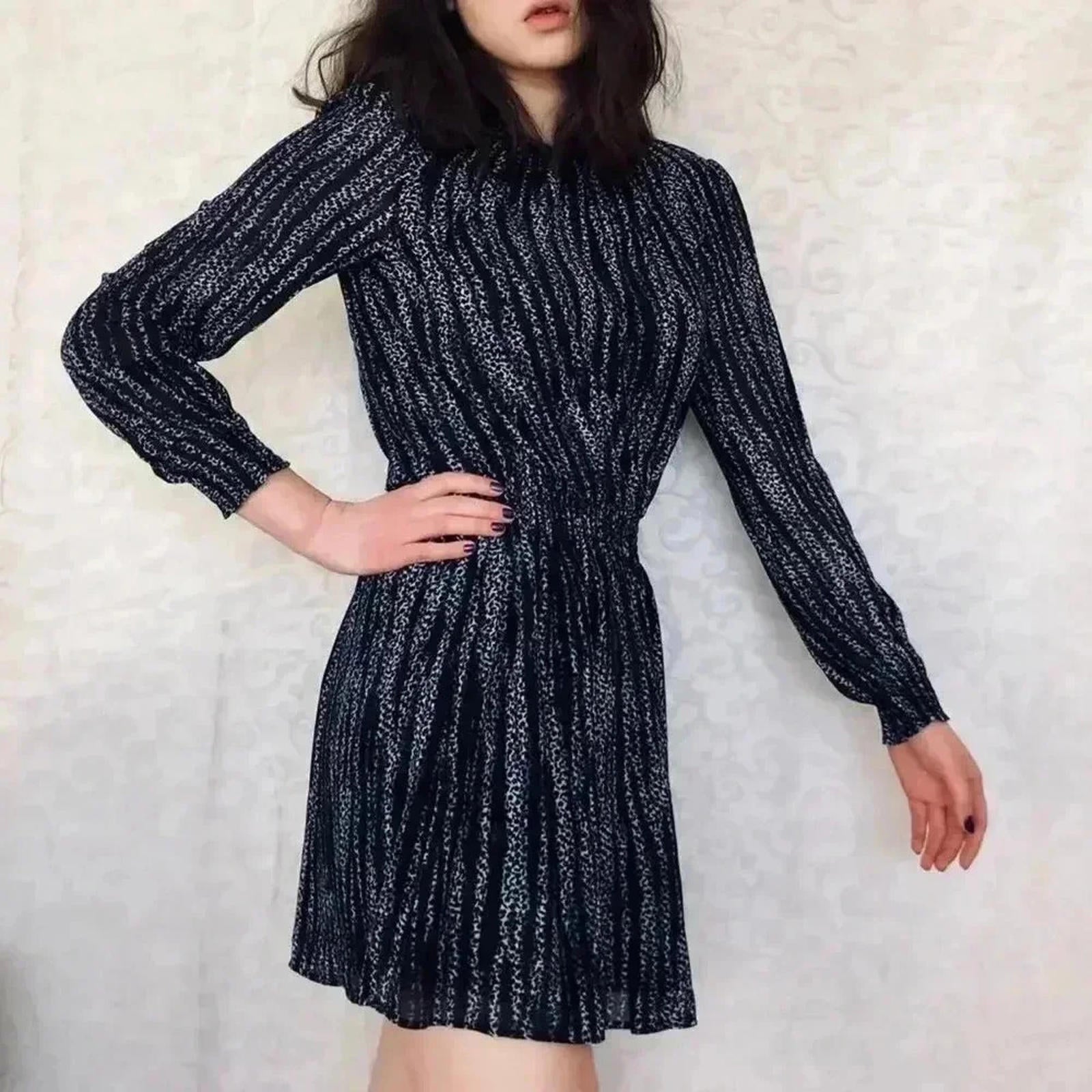 Michael Kors Navy Blue and White Striped Long Sleeve Chiffon Dress Siz by Hot Girl Secondhand
