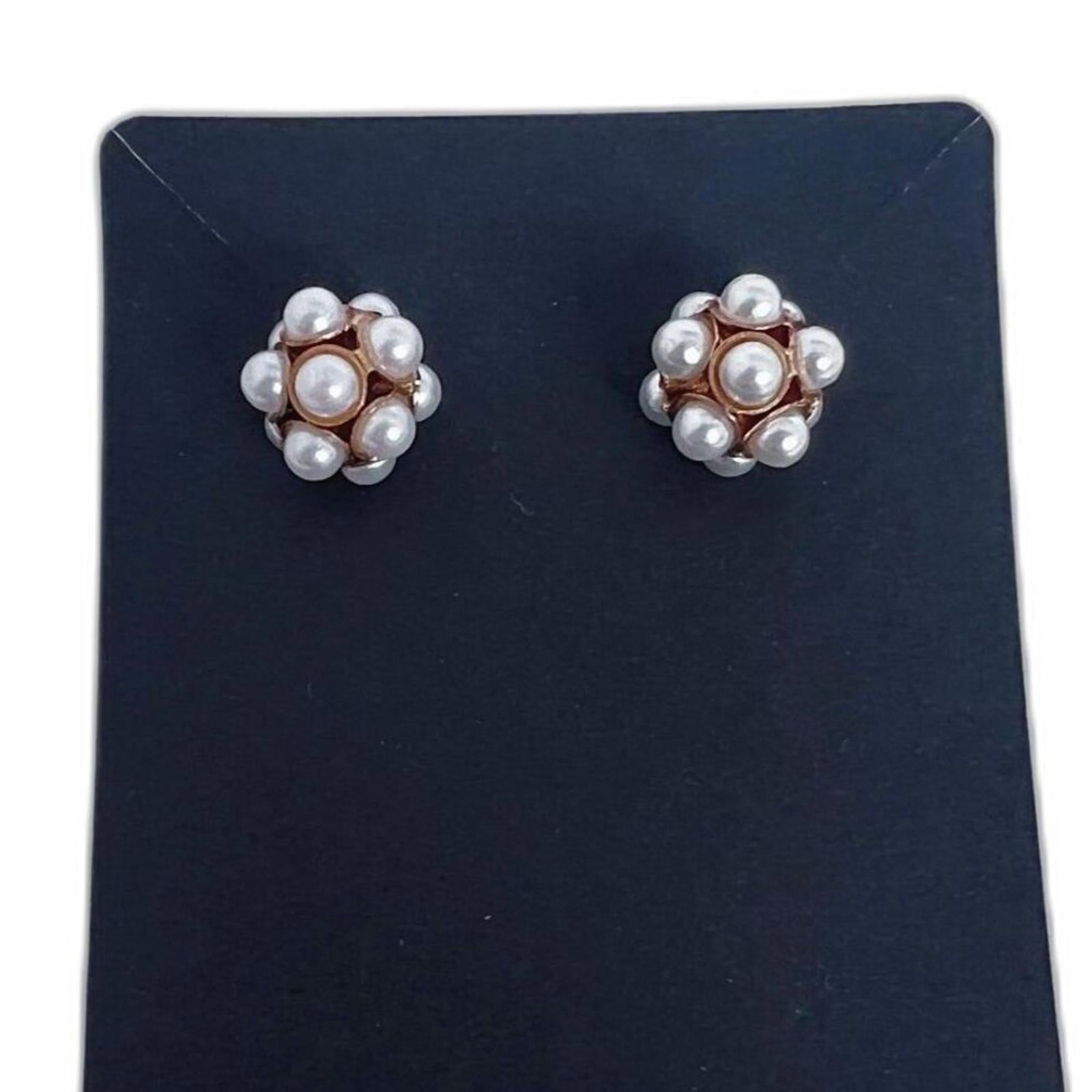 Pearl Cluster Earrings Gold Backing Classy Old Money Quiet Luxury by Hot Girl Secondhand