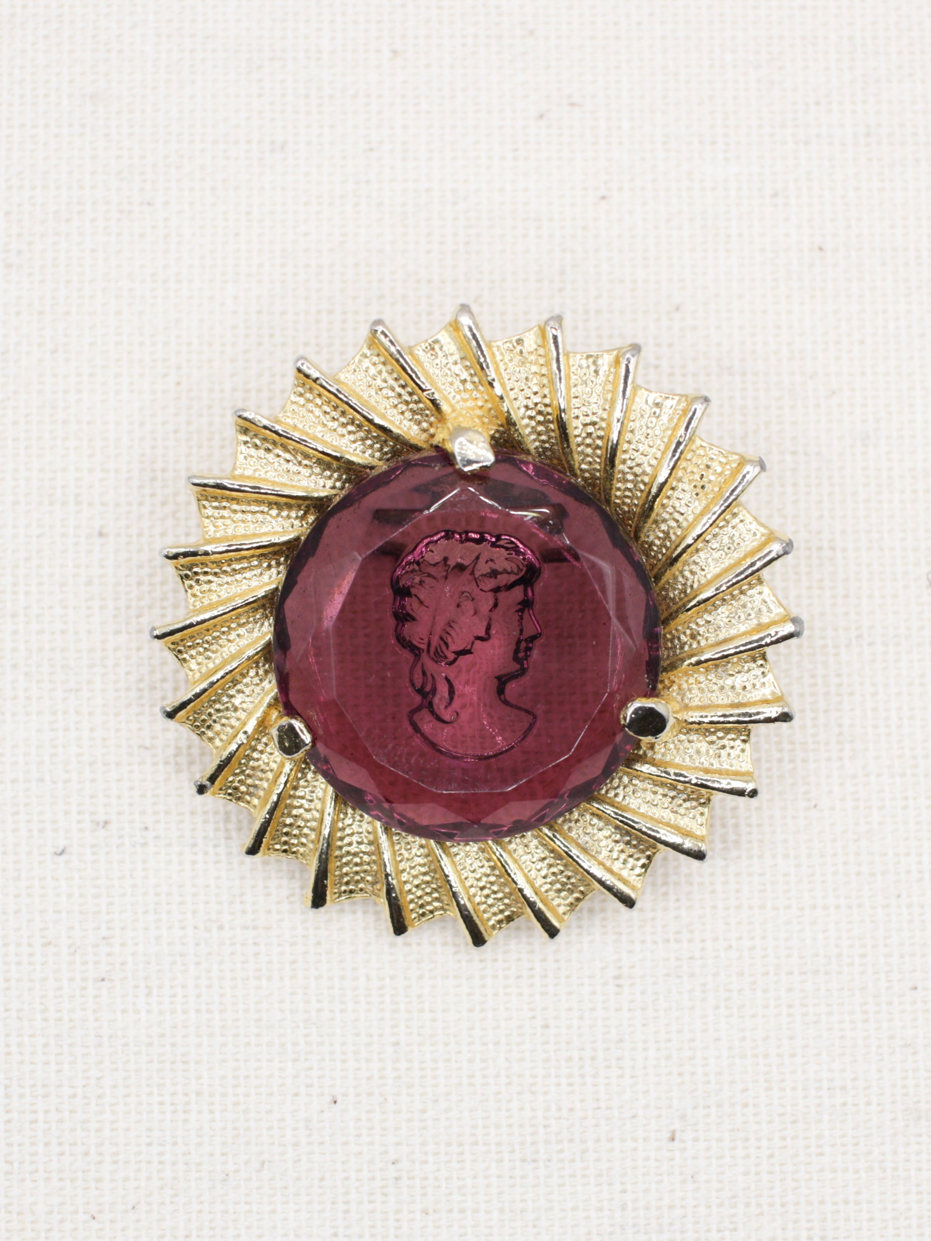 Vintage 60's Purple Intaglio Glass Cameo Brooch by Northern Grip
