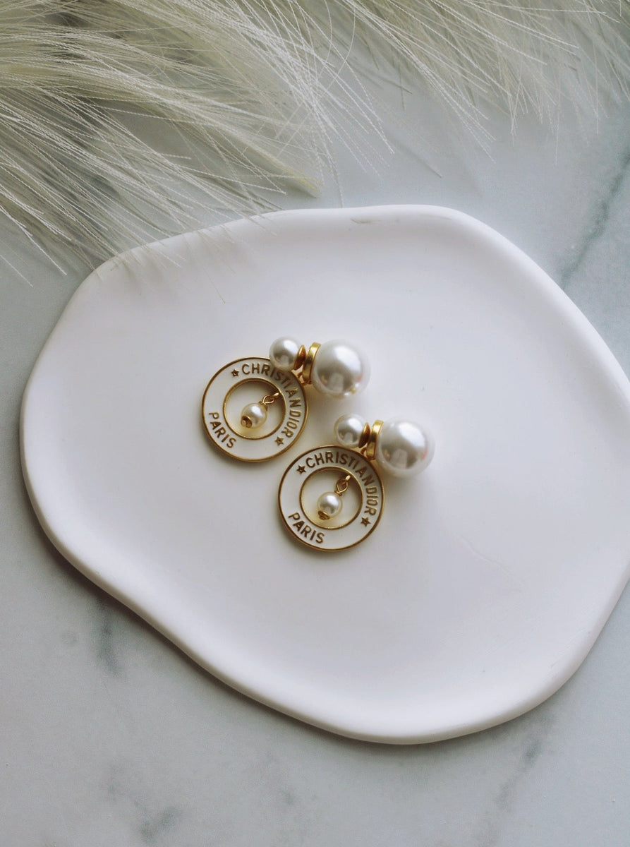 ATLAS GOLD & WHITE DANGLE EARRINGS by RAËLIV