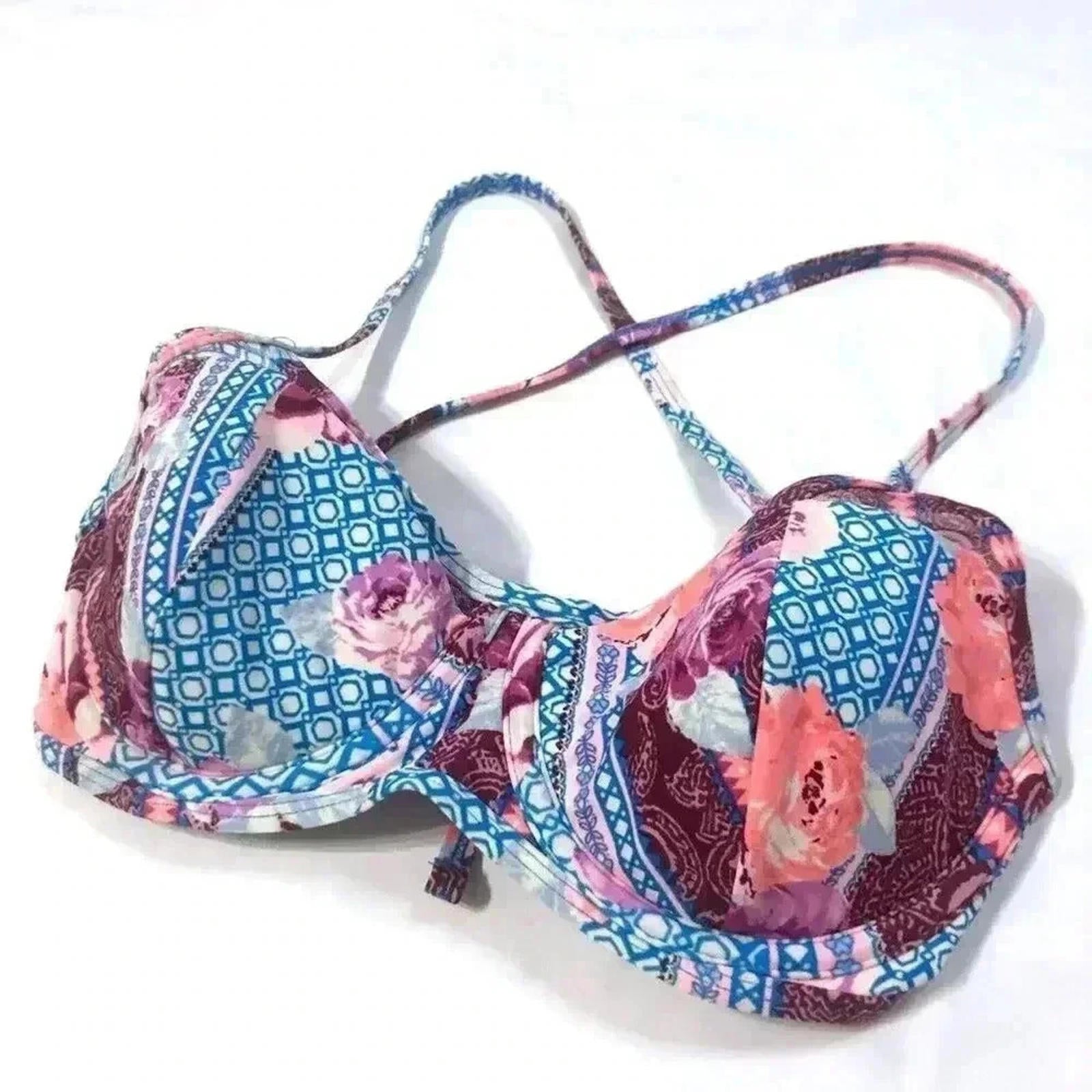 NWOT Giani Bini Floral Bikini Top by Hot Girl Secondhand