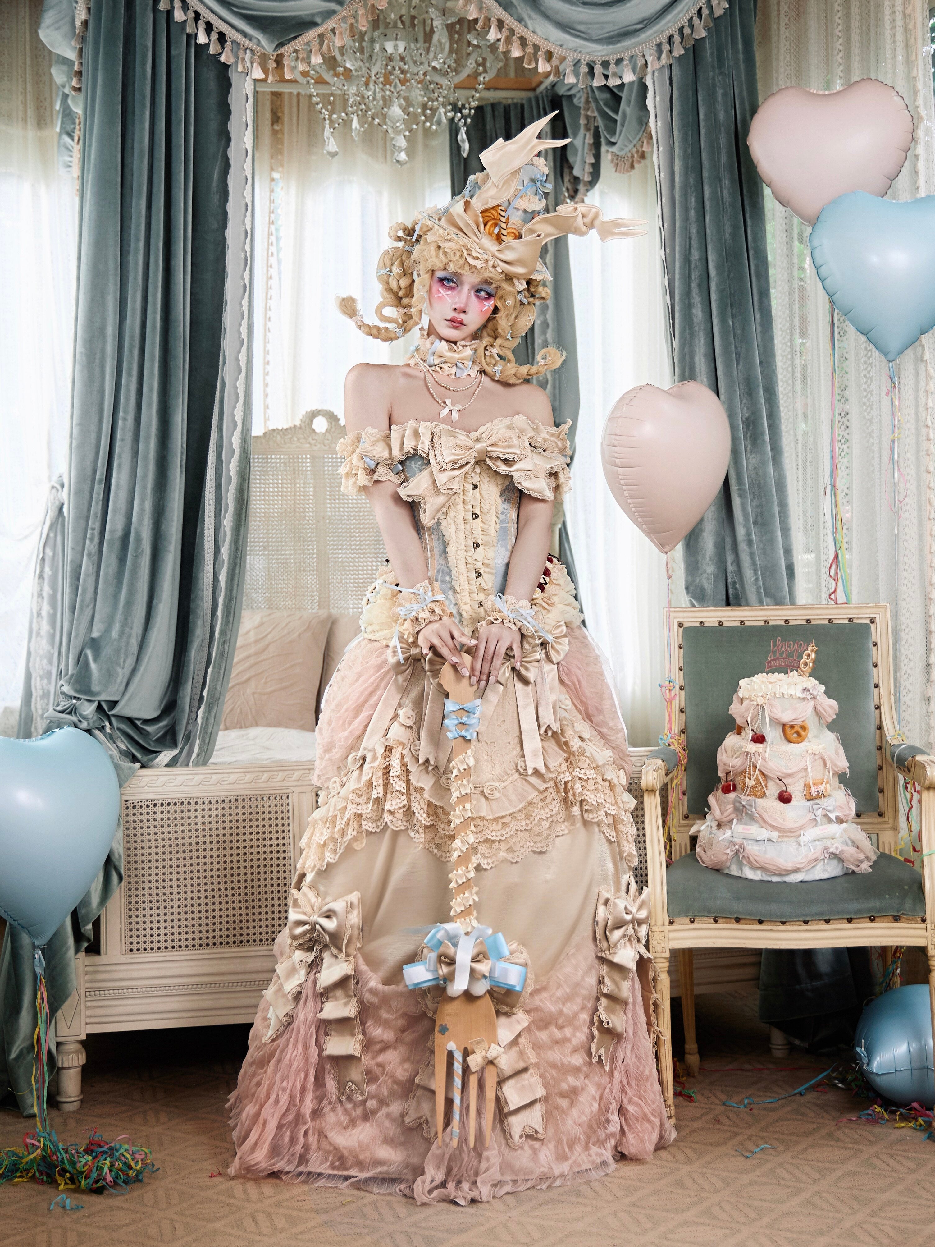 BLOOD SUPPLY - Rococo Cake Corset Top by Land Decora