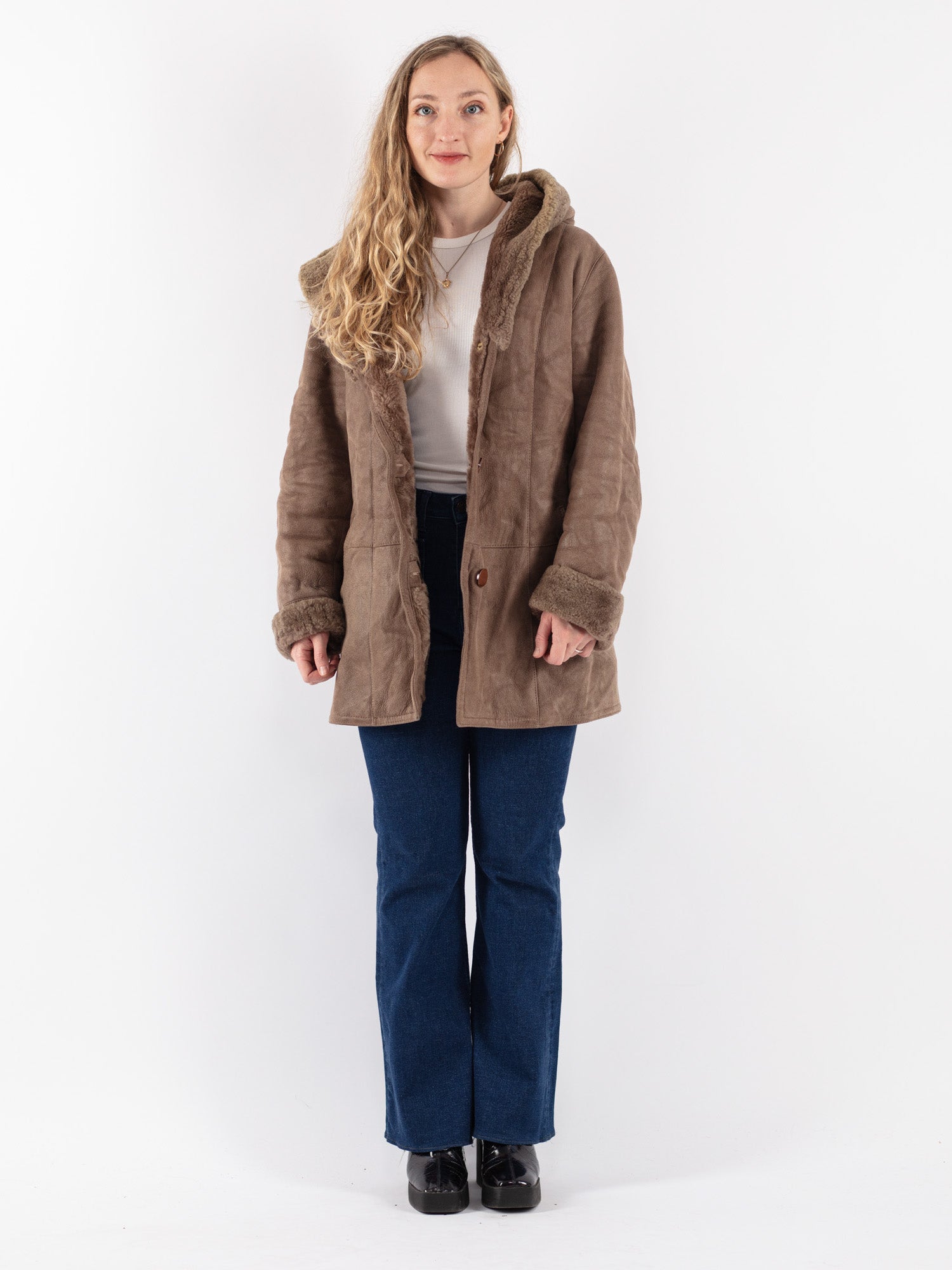Vintage 90's Women Hooded Sheepskin Coat in Beige by Northern Grip