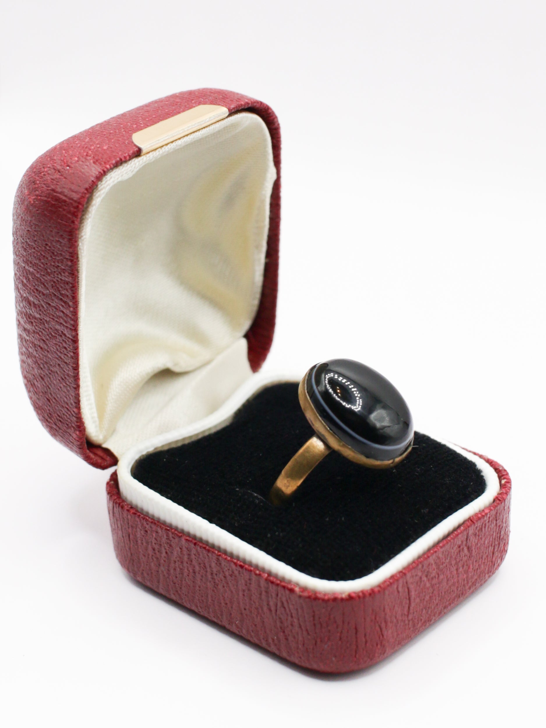 Vintage Victorian Black Onyx Cabochon Ring by Northern Grip
