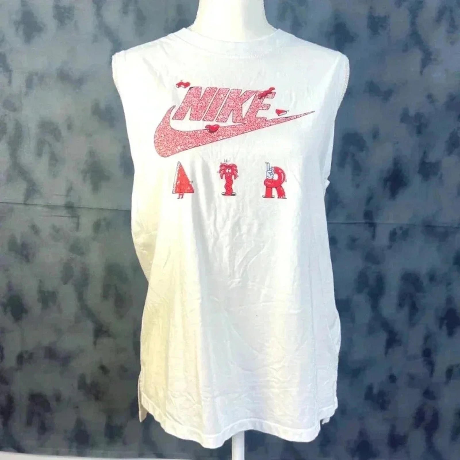 Nike Air Art Logo Streetwear White Tank Muscle Tank Size S by Hot Girl Secondhand