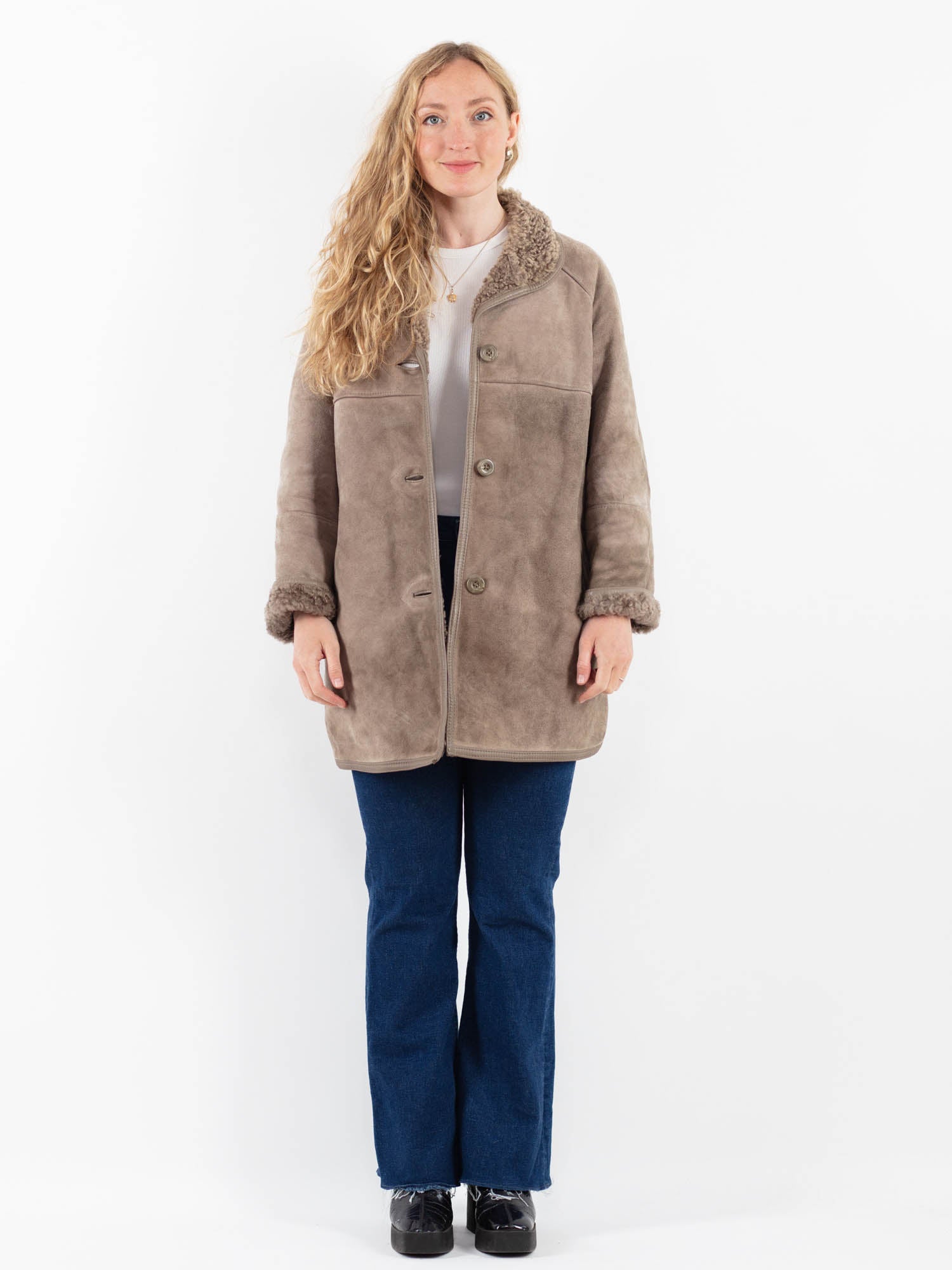 Vintage 80's Women Sheepskin Coat in Beige by Northern Grip
