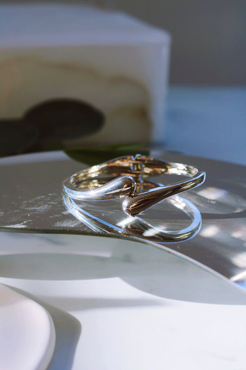 TEARDROP BRACELET IN WHITE GOLD (18K WHITE GOLD PLATED & WATERPROOF) by RAËLIV