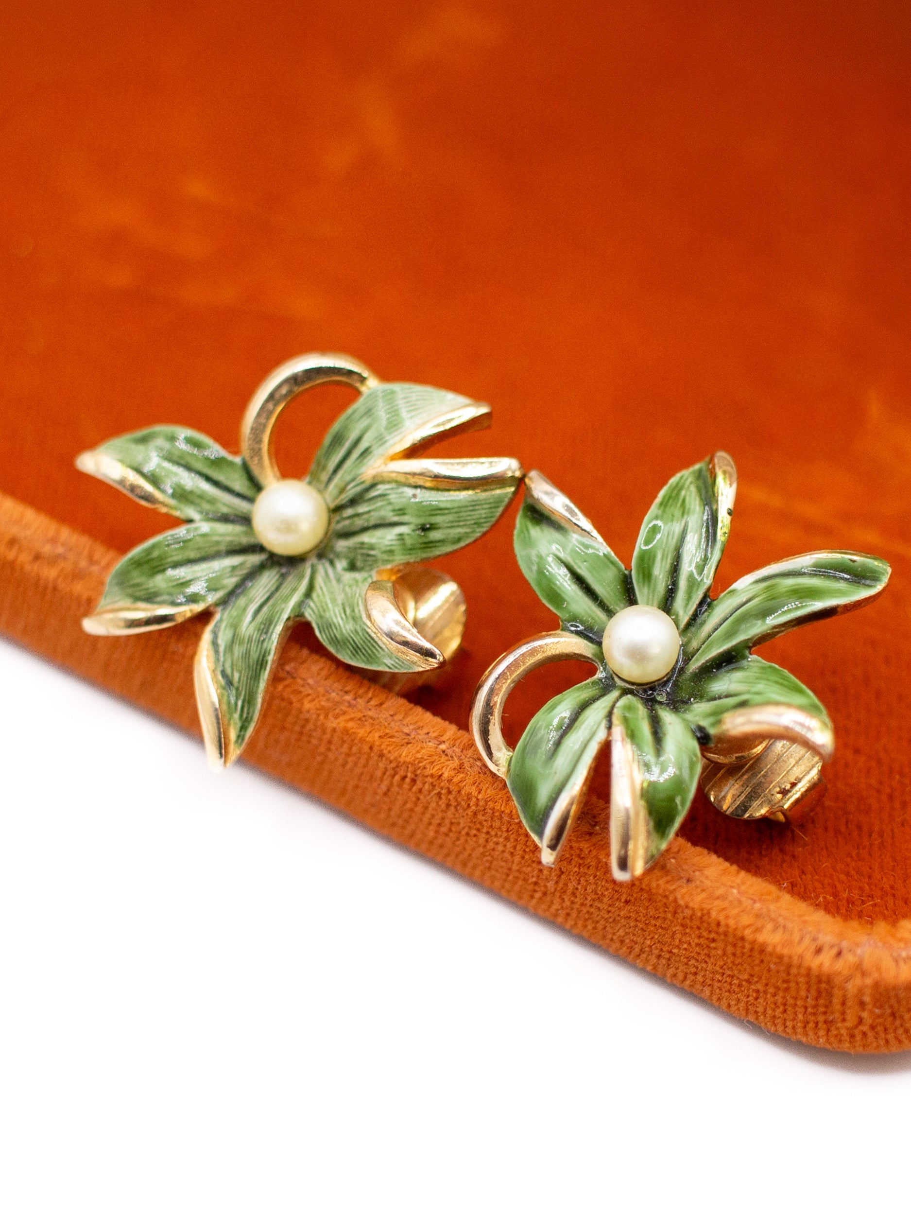 Vintage 60's Emmons Clip-on Earrings in Green by Northern Grip