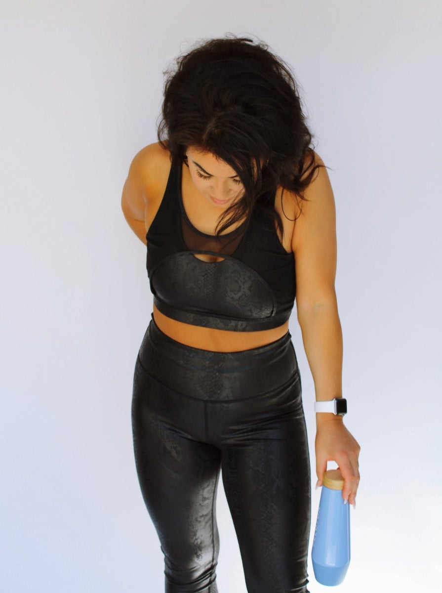 YONCÉ PRINT LEGGINGS IN BLACK by RAËLIV
