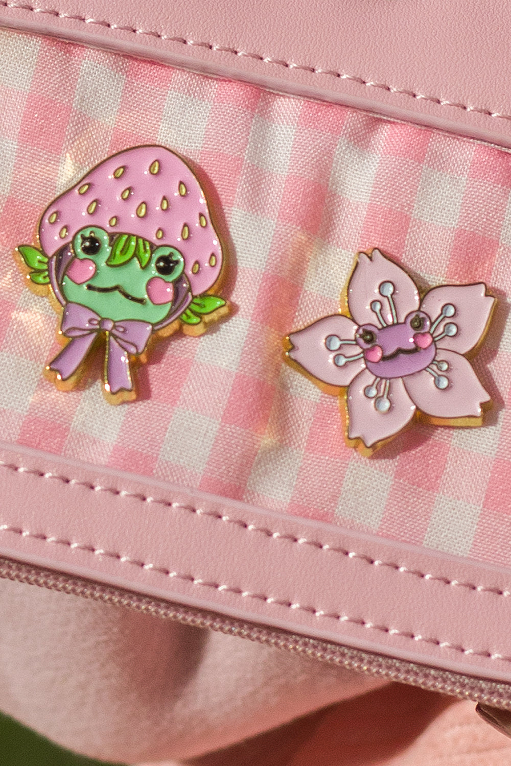 Strawberry Frog & Sakura Frog Pins by Miss Candyholic