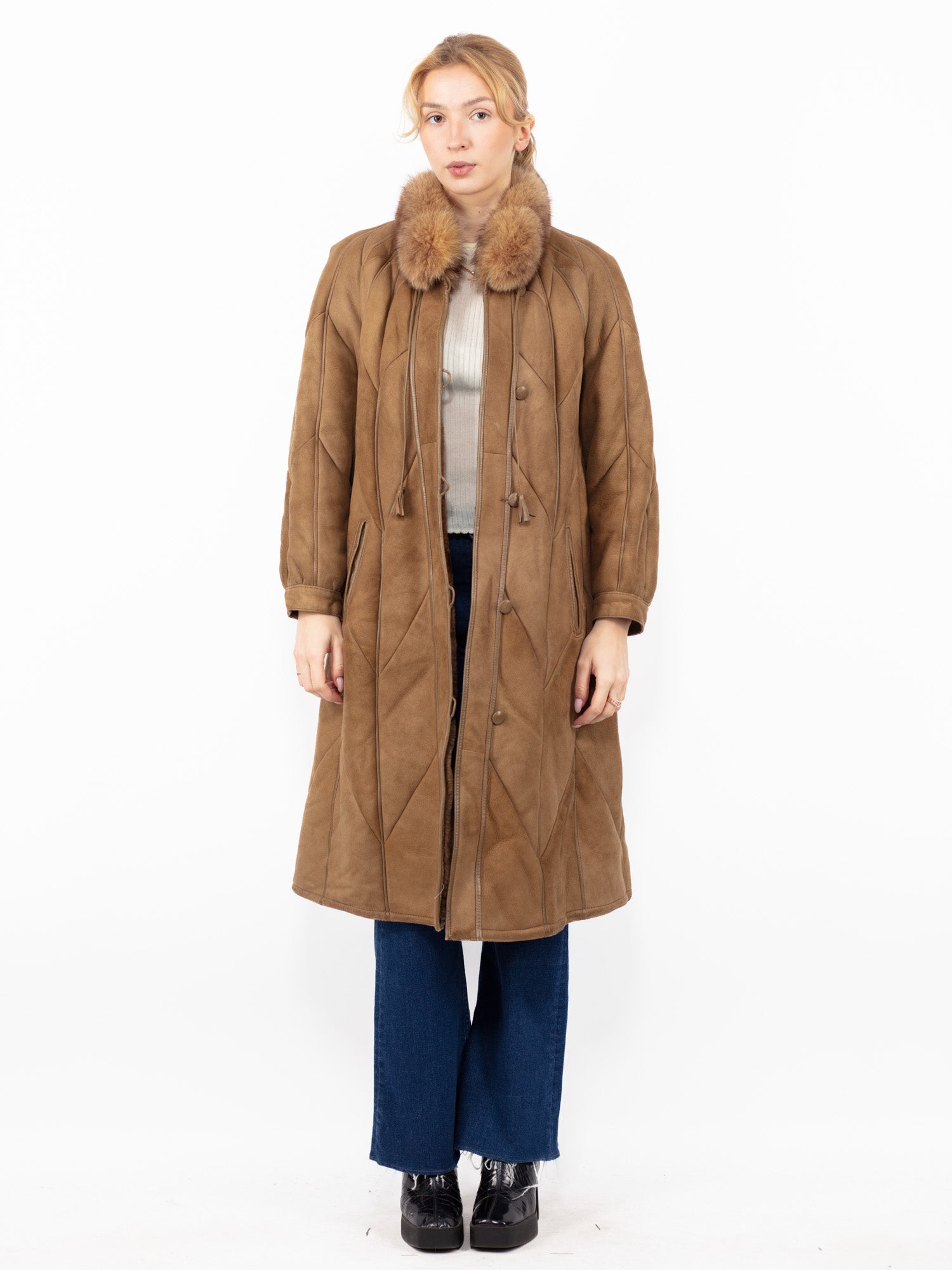 Vintage 90's Women Sheepskin Coat in Sand Beige by Northern Grip