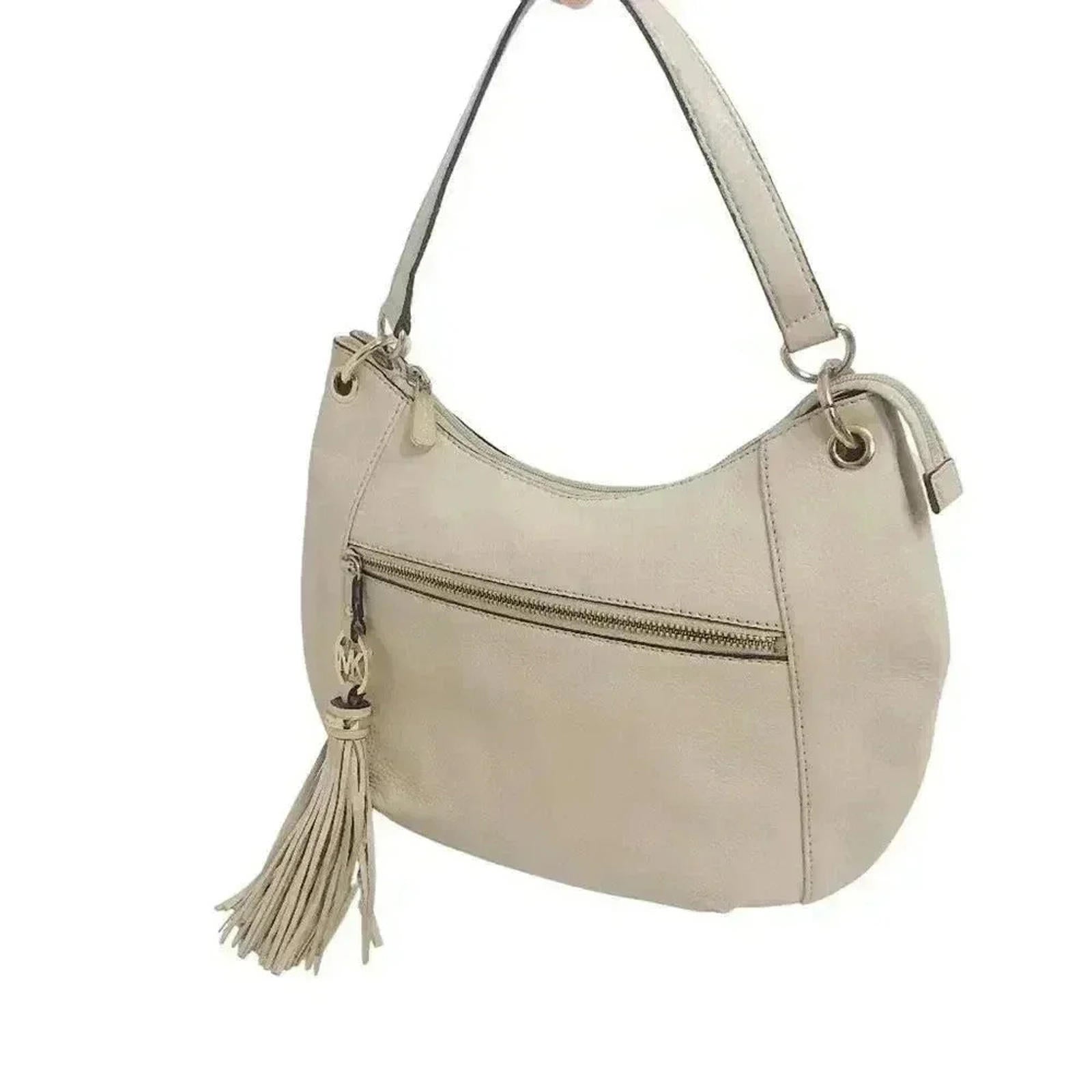 Michael Kors Crescent Shaped Cream Handbag by Hot Girl Secondhand
