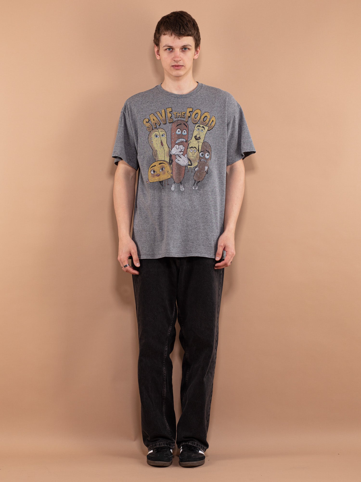Vintage 00's Men T-shirt with Sausage Party print by Northern Grip