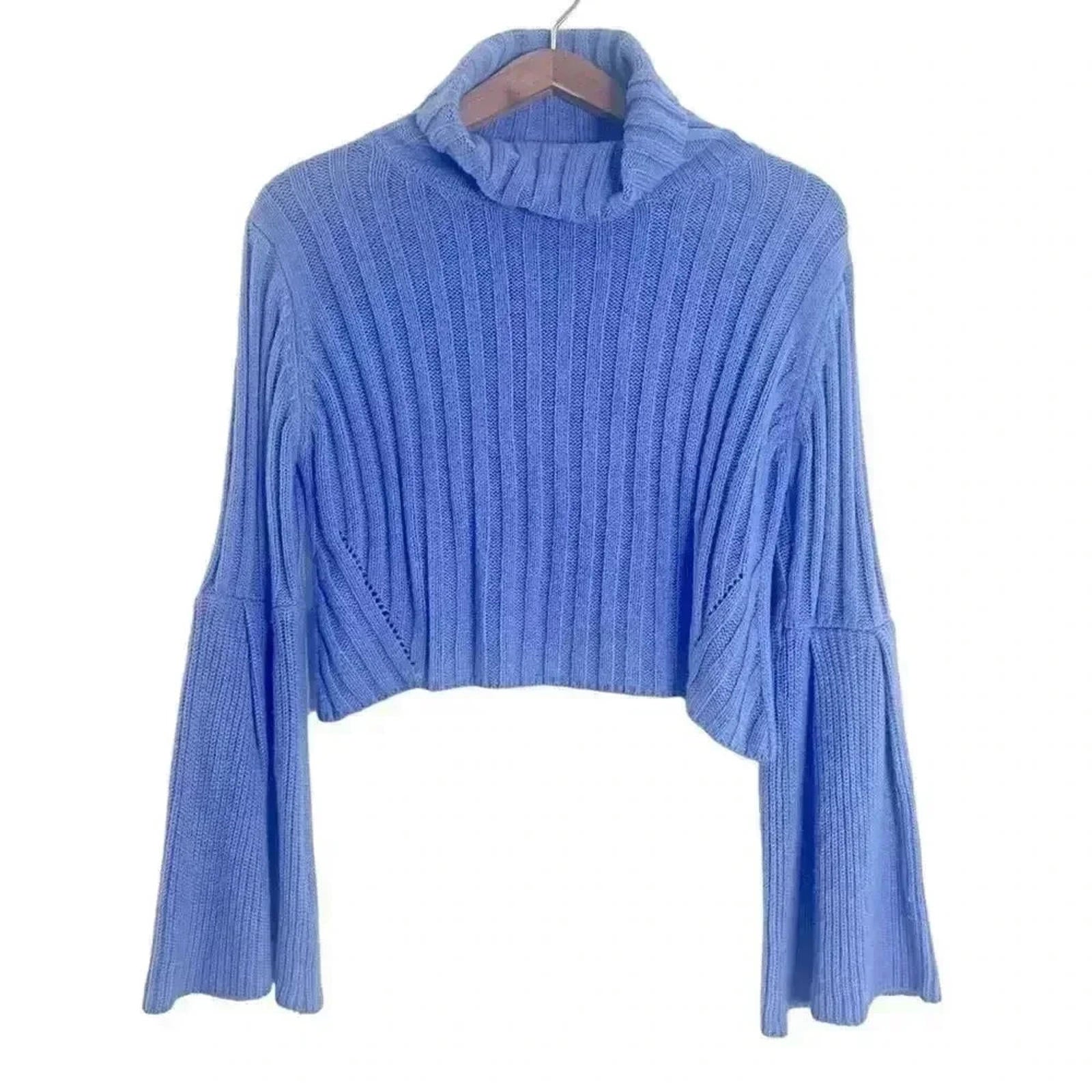 Light Purple Bell Sleeved Turtleneck Mock Neck Bell Sleeve Knit Sweate by Hot Girl Secondhand