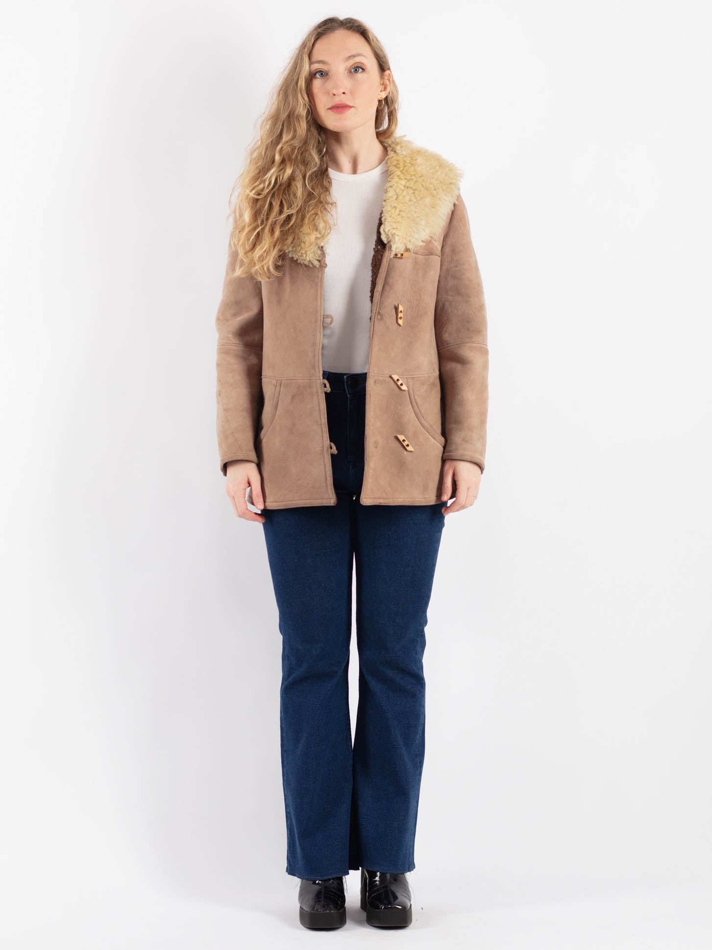 Vintage 70's Women Sheepskin Coat in Beige by Northern Grip