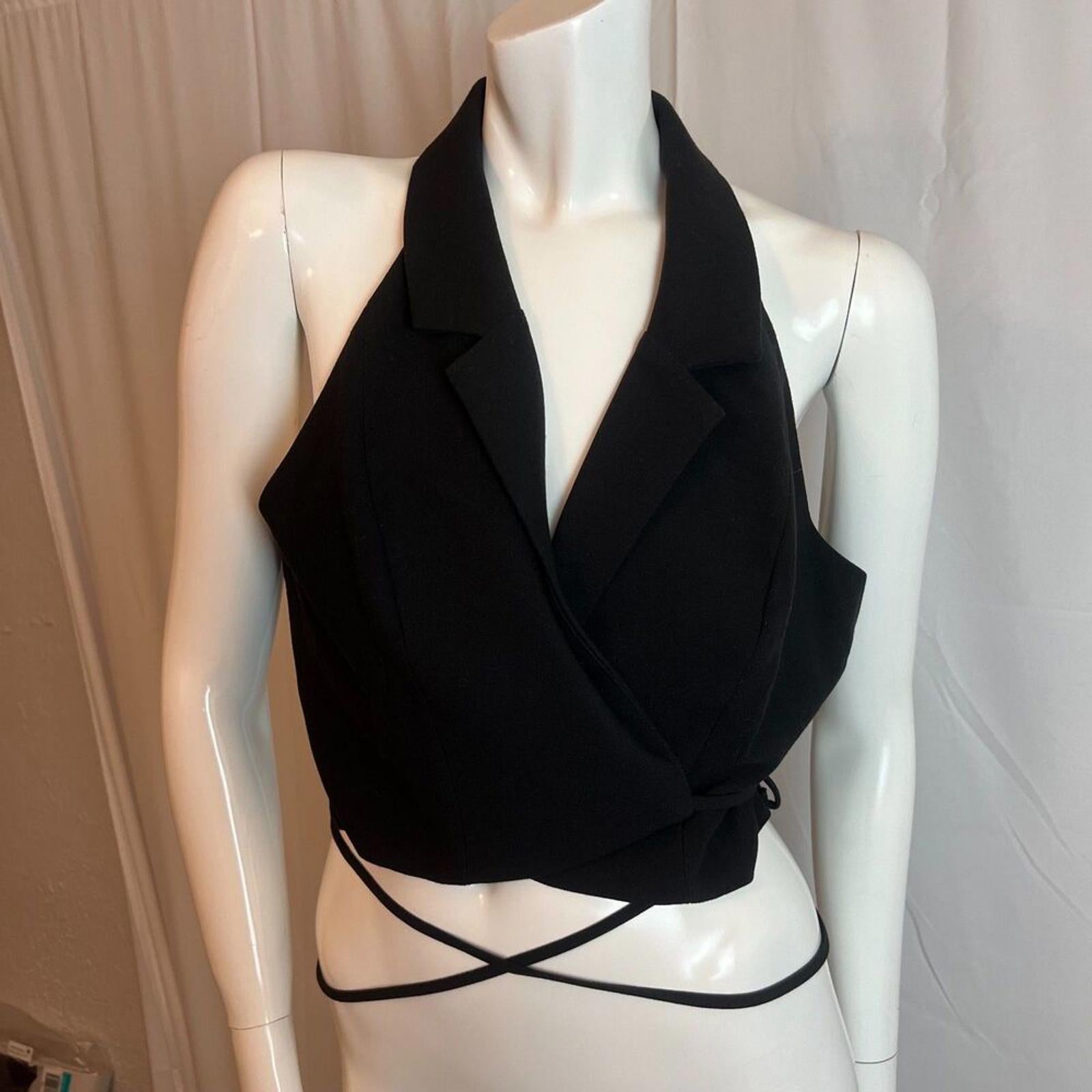 Flat White x Anthropologie Cropped Halter Vest Wrap Around Office Sire by Hot Girl Secondhand